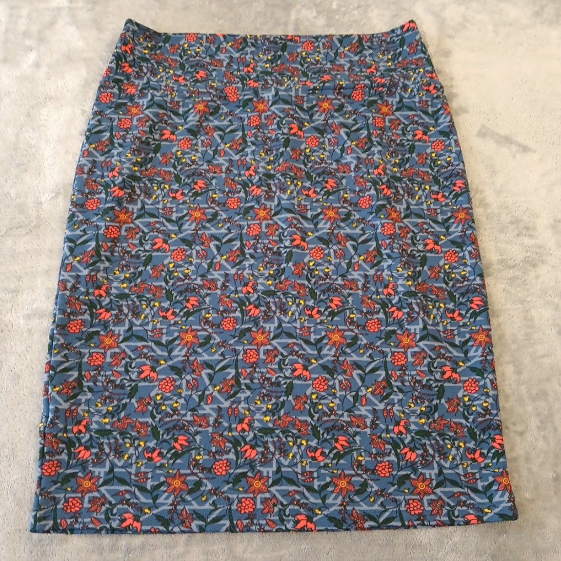 Vintage LuLaRoe Skirt XL Blue Floral Knee Length Pull On Pencil Women Size 40" / US 18 - 4 Thumbnail