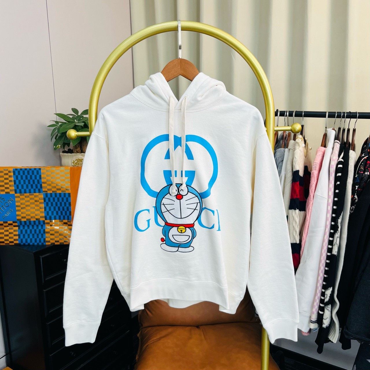 Gucci Gucci White robot cat hoodie 2501-Nextarrow Size US S / EU 44-46 / 1 - 1 Thumbnail
