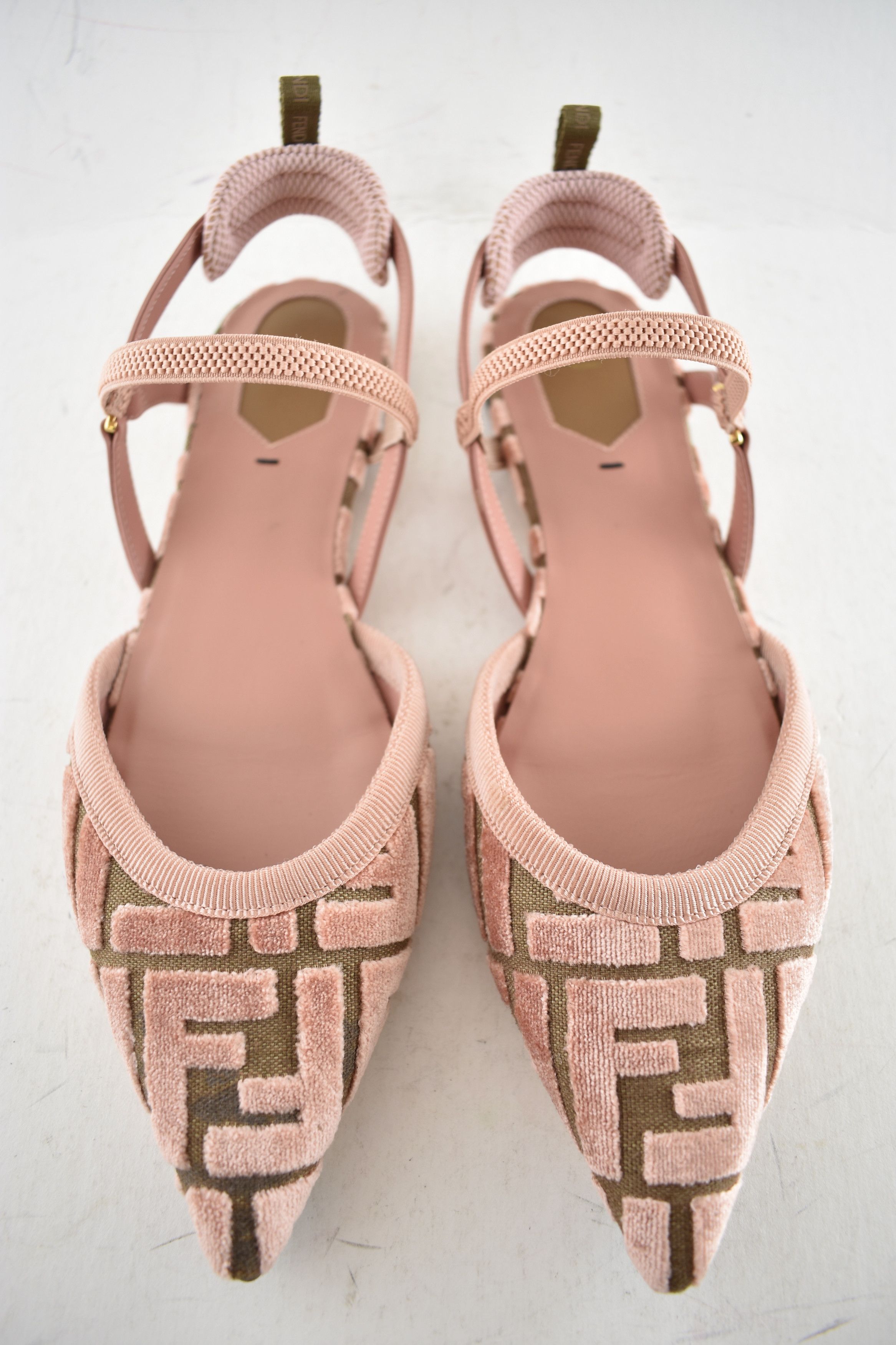 Fendi Fendi Colibri Lite Beige Velvet FF Logo Slingback Flat 37.5 Size US 7.5 / IT 37.5 - 8 Thumbnail