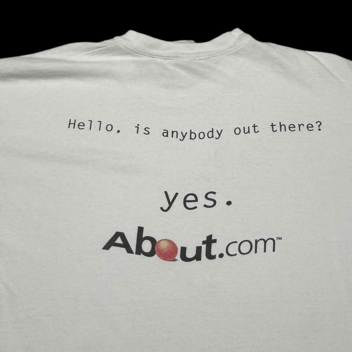Hanes Vintage About.Com Is Anybody Out There? White Shirt Men's XL Size US XL / EU 56 / 4 - 2 Thumbnail