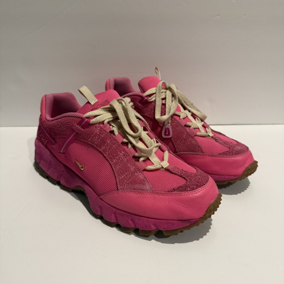 Jacquemus × Nike Air Humara Size US 10 / EU 43 - 6 Thumbnail