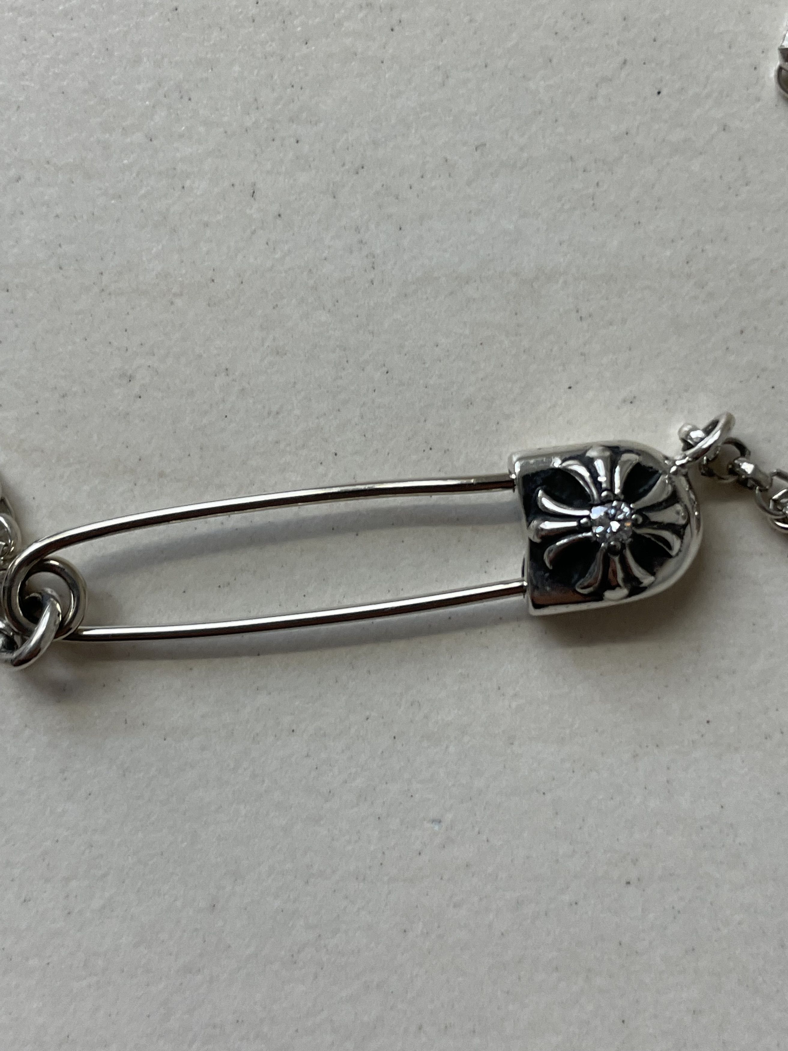 Chrome Hearts Chrome Hearts Safety Pin Single Diamond Roll Chain Necklace Size ONE SIZE - 9 Thumbnail
