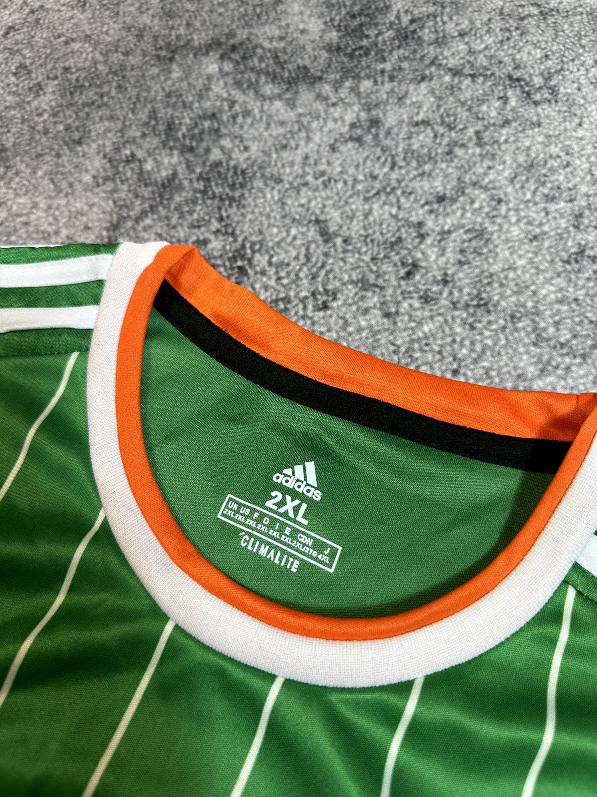 Adidas Adidas Ireland Soccer Jersey Streetwear Rare Womenswear XL Size XL / US 12-14 / IT 48-50 - 3 Thumbnail