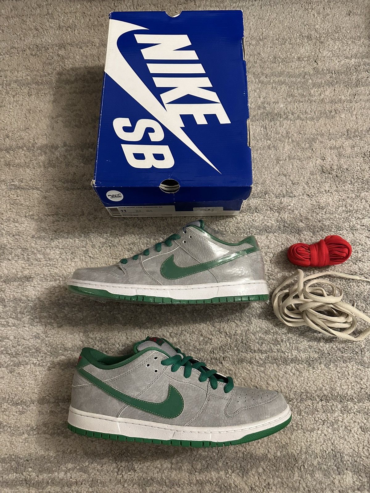 image of Nike Sb Dunk Low Medusa - Size 11 Shoes in Grey, Men's