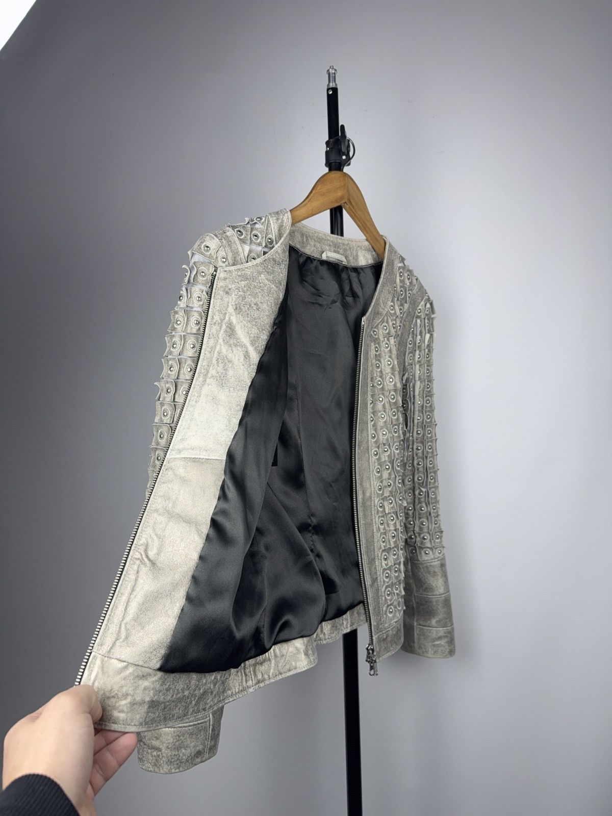 Japanese Brand 00s MANEBO Studded Leather Moto Jacket with Grommet Panels S Size S / US 4 / IT 40 - 8 Thumbnail