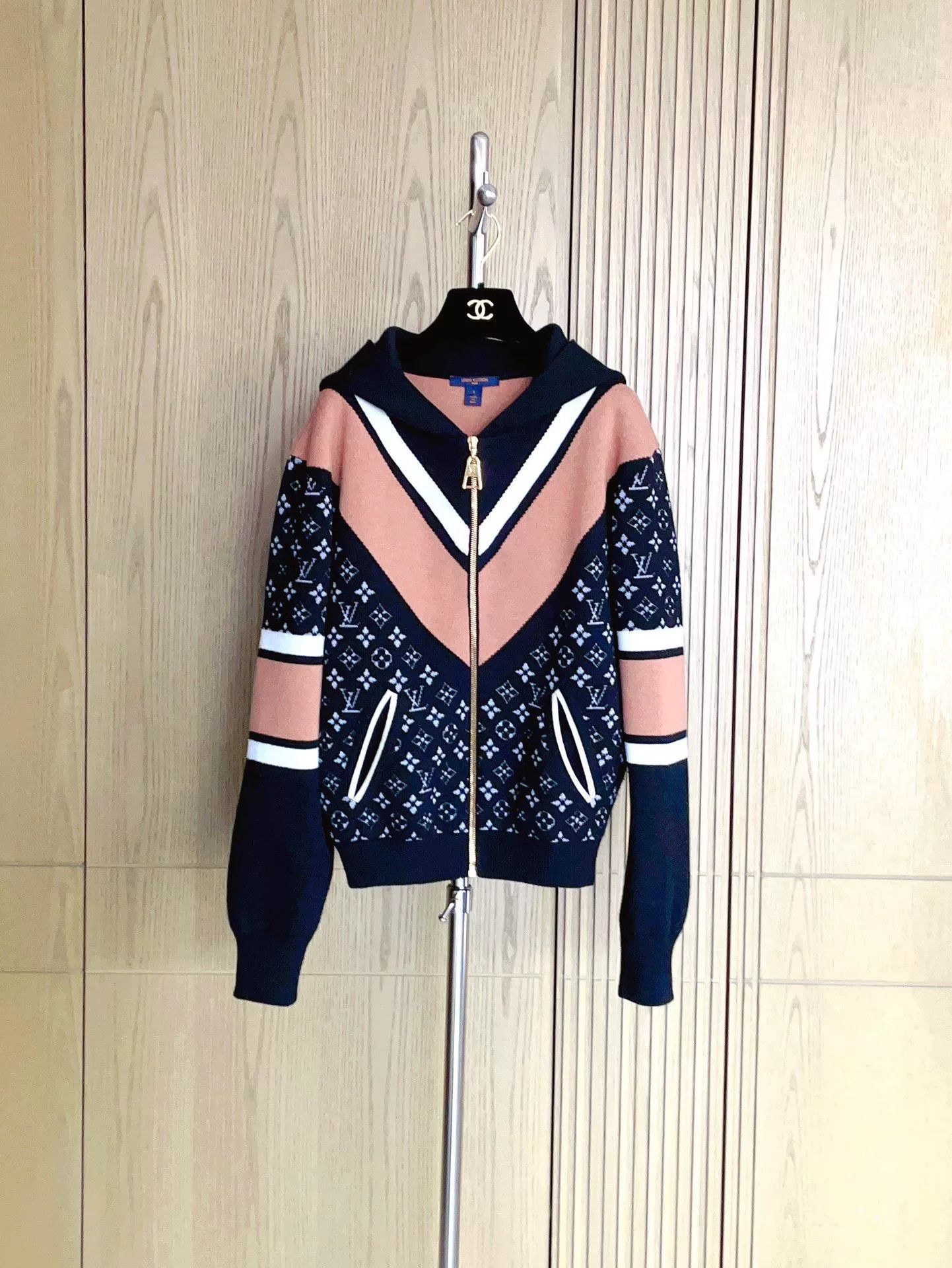 Louis Vuitton Louis Vuitton Hooded Wool Cashmere Knit Top Size S / US 4 / IT 40 - 1 Thumbnail