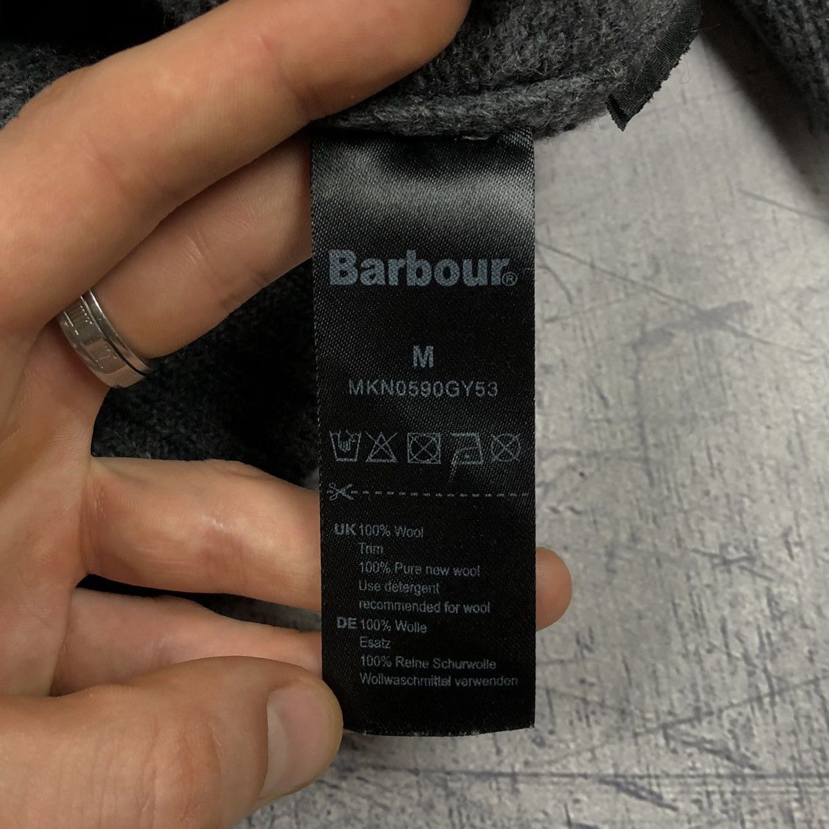 Barbour Vintage Barbour Pure New Wool Heavy Knitted England Sweather Size US M / EU 48-50 / 2 - 9 Thumbnail