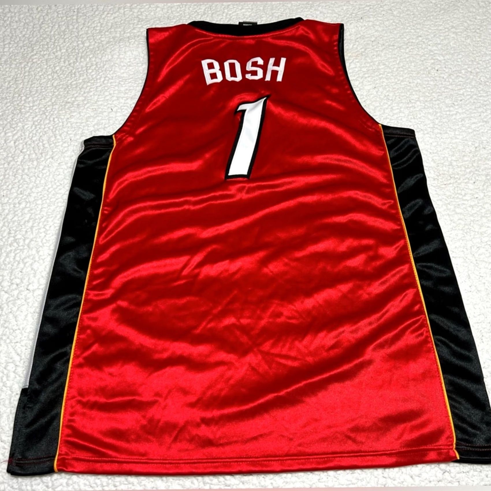 Adidas Adidas Chris Bosh #1 Miami Heat Red Swingman Jersey Men's 3XL Tank Size 3XL Red Swingman Jersey Mens Basketball Heat Vince Carter? Size US XXL / EU 58 / 5 - 2 Thumbnail