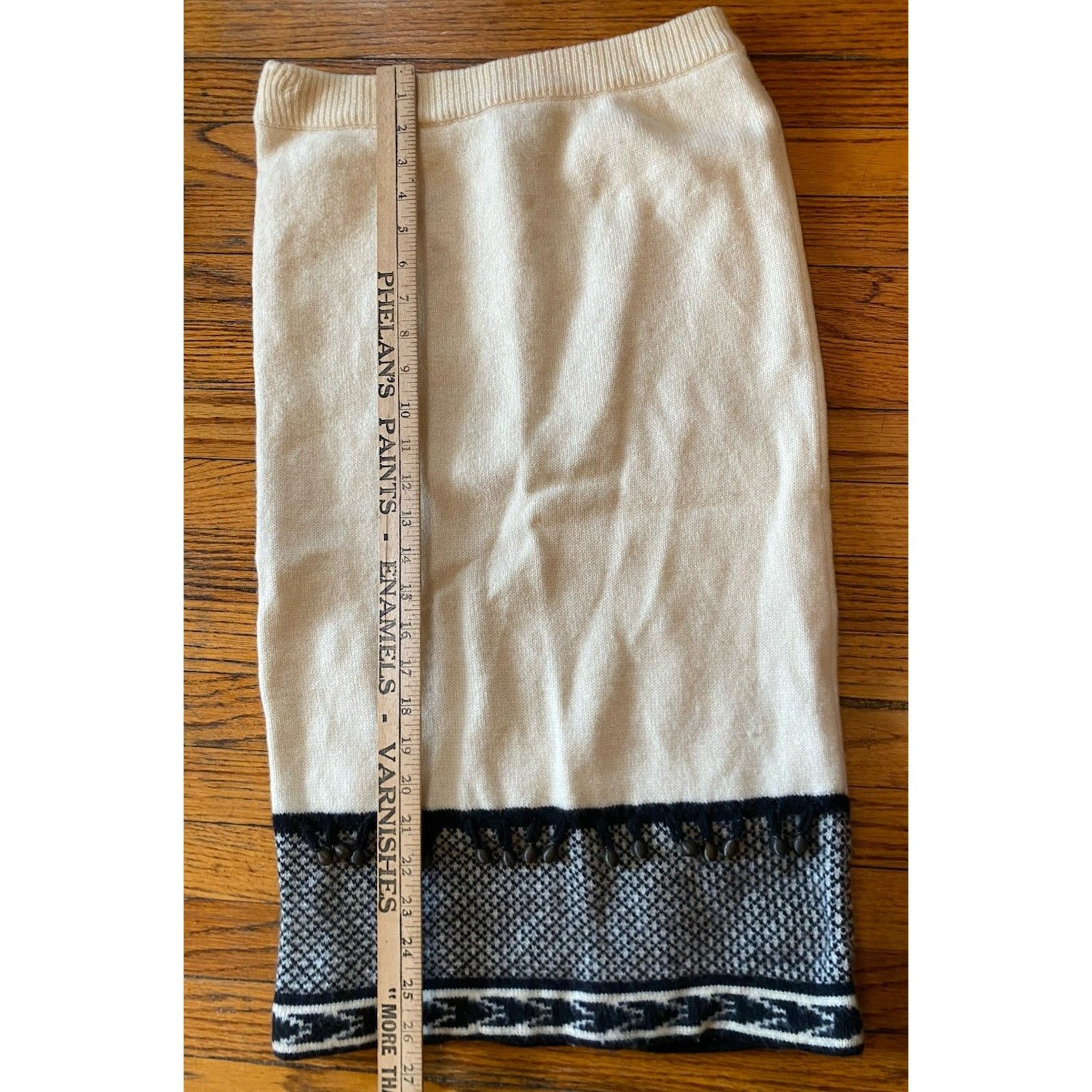 Vintage Wool Sweater Skirt, Medium Cream Black VTG Metal Beads Size 30" / US 8 / IT 44 - 4 Thumbnail