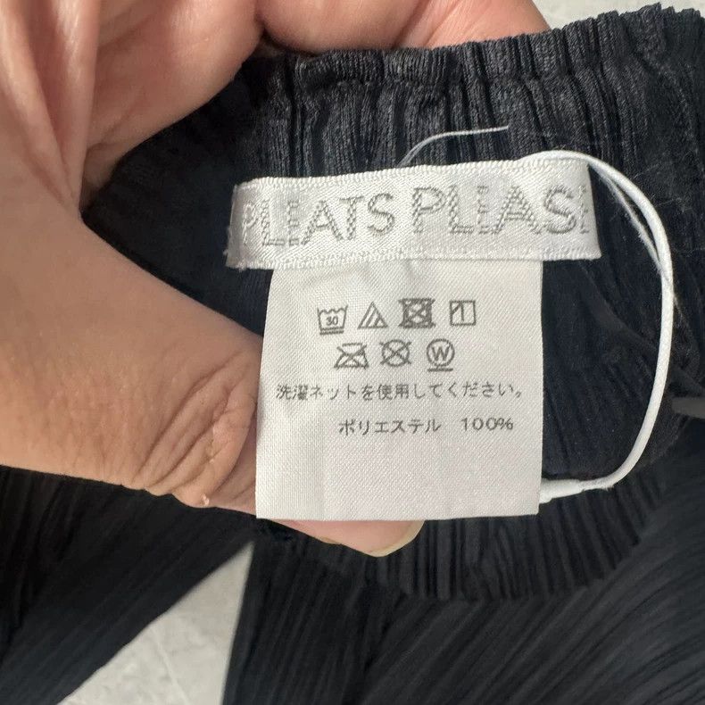 Issey Miyake Issey Miyake size:3 Black pleated irregular-shaped pants Size 31" - 4 Thumbnail