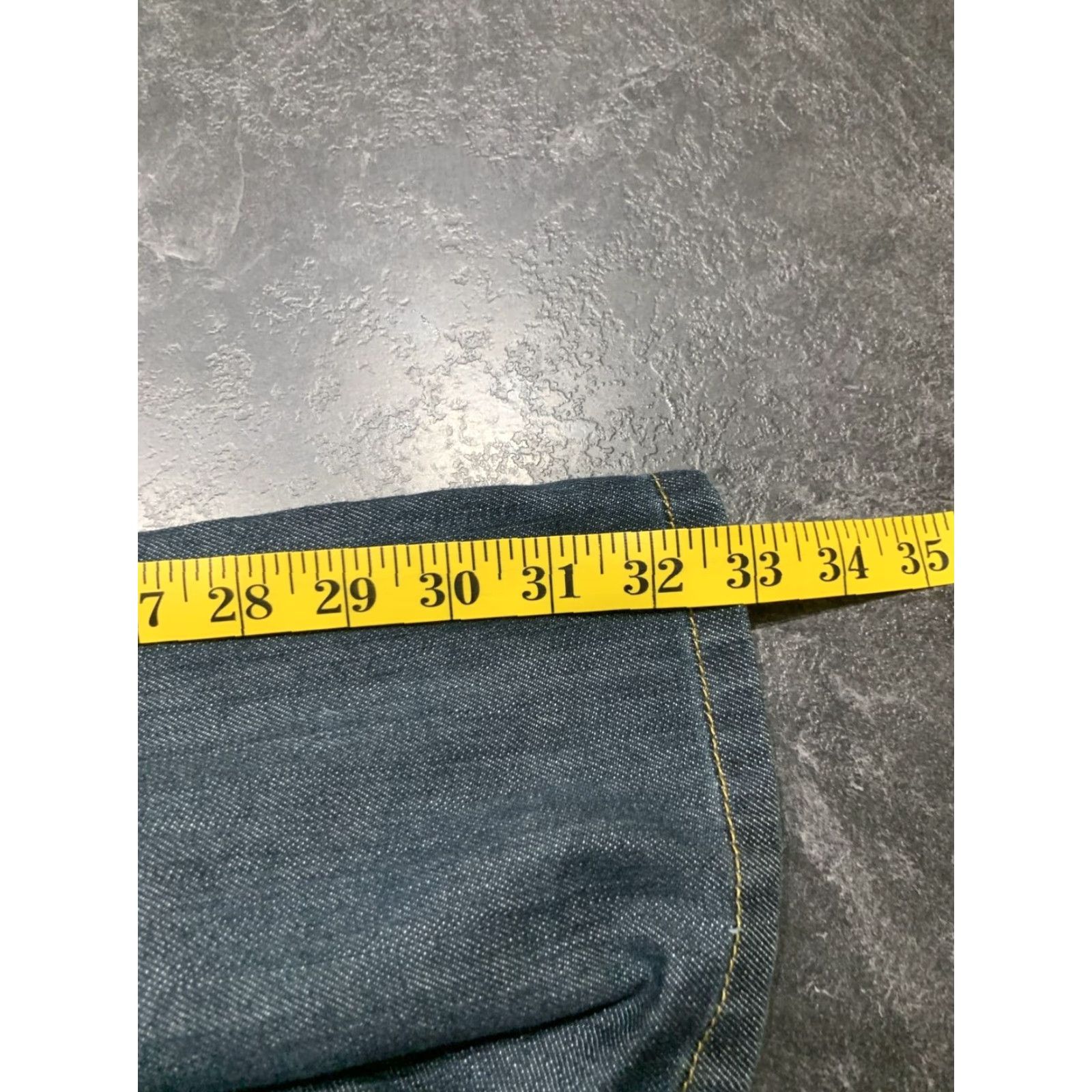 Levi's LEVI'S 501 Men's 40x32 Mid Rise Straight Leg Blue Black Denim Jeans Size US 40 / EU 56 - 8 Thumbnail