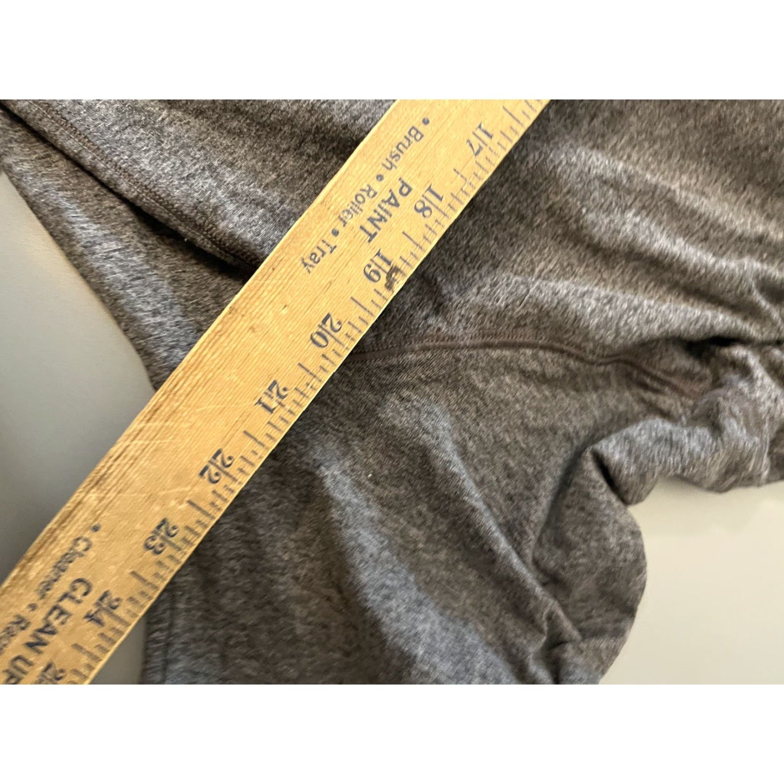 Under Armour Under Armour Mens Long Sleeve Training Crew Tee Gray 1902 Large L Shirt Size US L / EU 52-54 / 3 - 5 Thumbnail