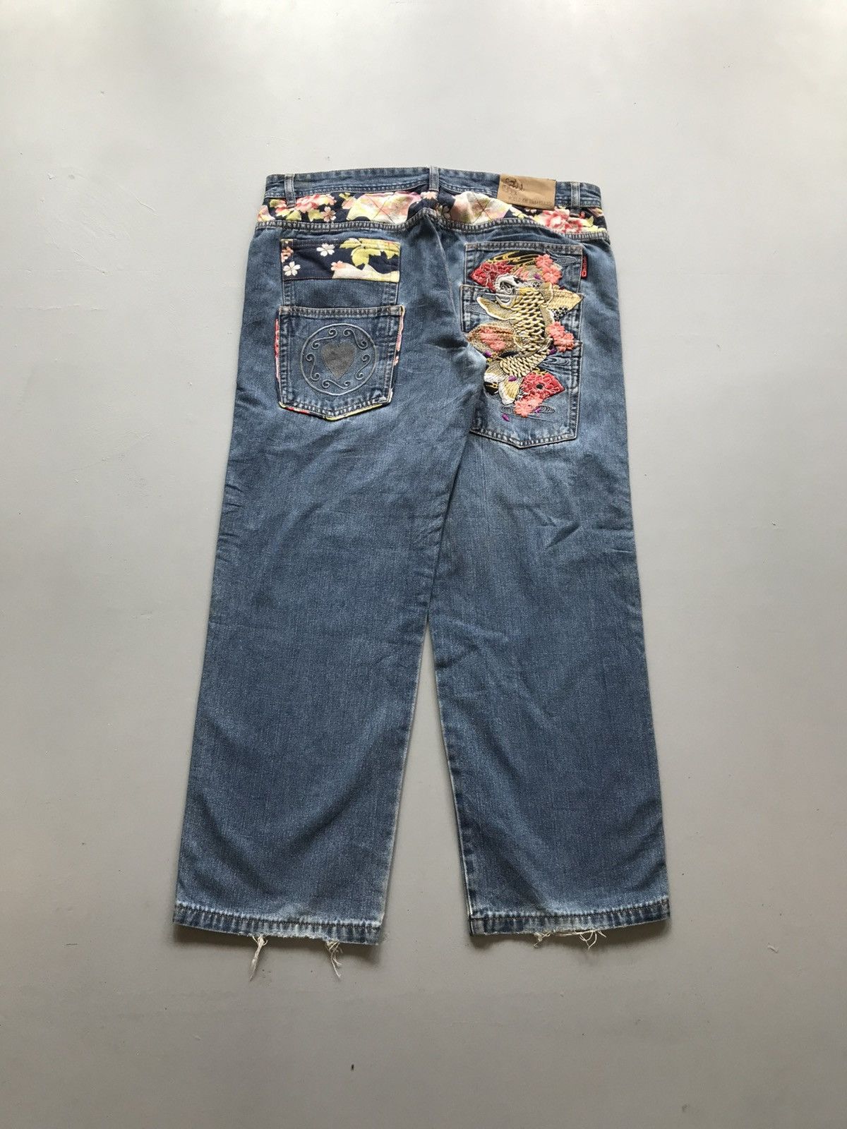 Japanese Brand Vintage world traveller koi fish embroidered denim Size US 38 / EU 54 - 7 Thumbnail