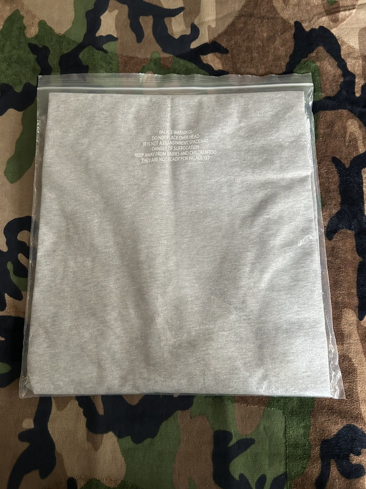 Palace Palace Tri-Bruy T-Shirt Grey XXL SS19 Size US XXL / EU 58 / 5 - 5 Thumbnail