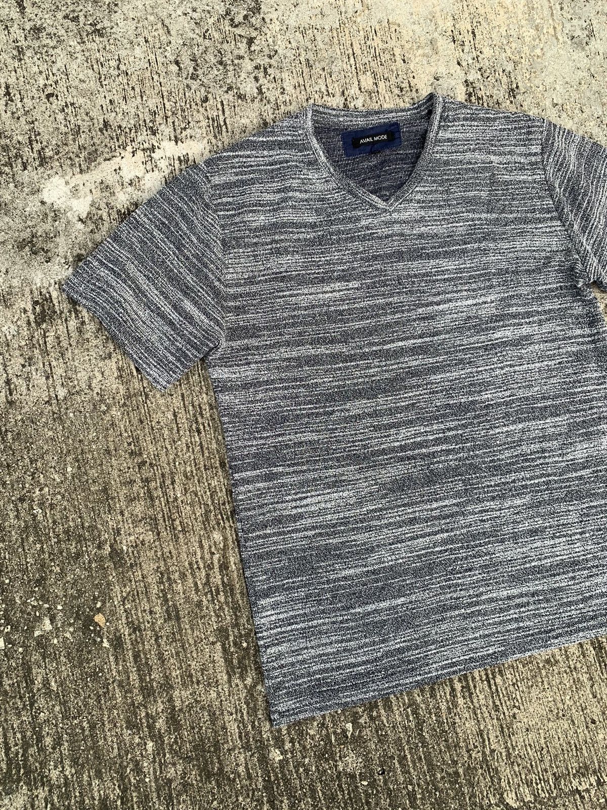 Japanese Brand Avail mode v neck shirt Size US M / EU 48-50 / 2 - 2 Thumbnail