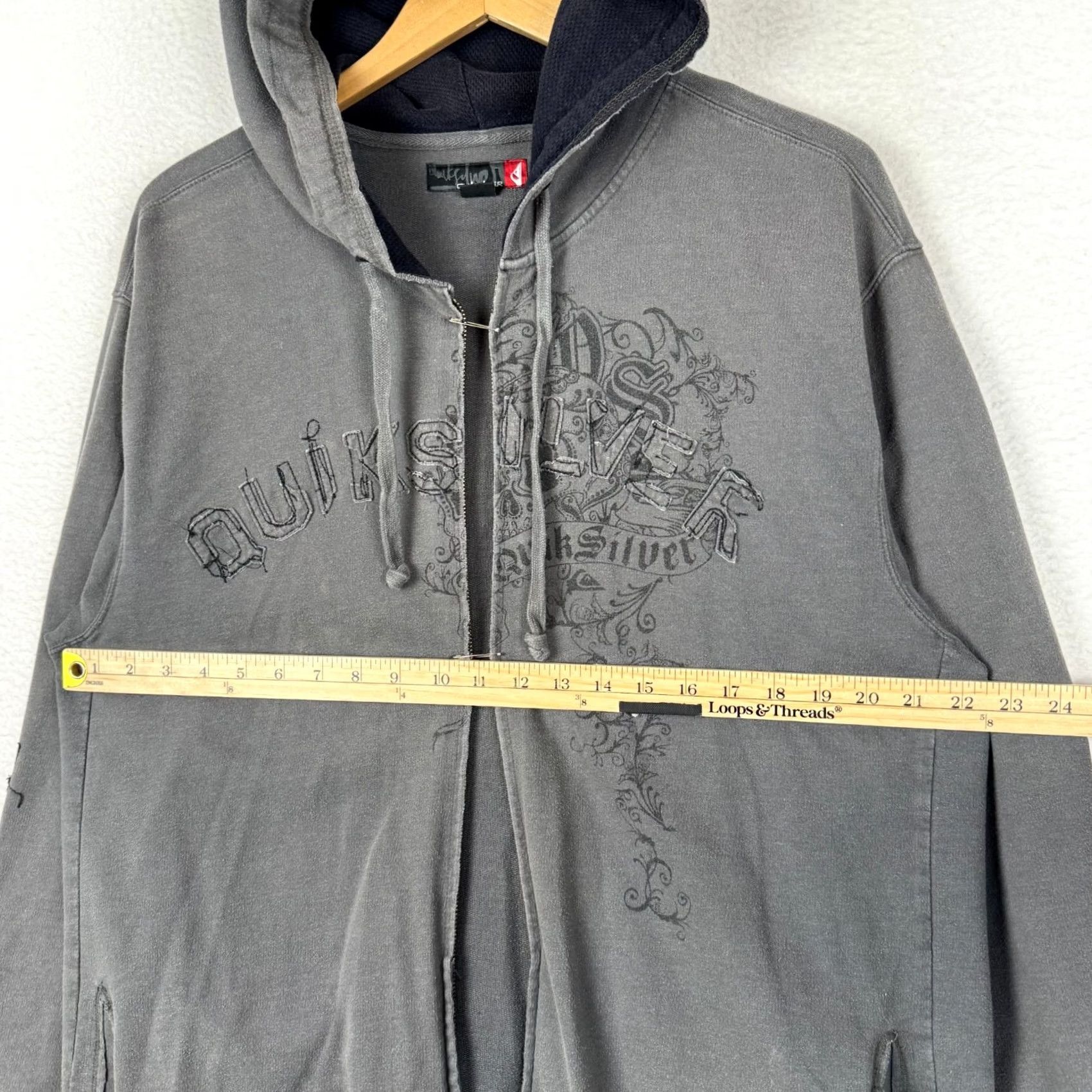 Quiksilver VINTAGE Quiksilver Hoodie 2XL Gray Grunge Patch Logo Chest Full Zip Hooded Men Men’s Skater Surfer 00s Y2K Size US XXL / EU 58 / 5 - 7 Thumbnail