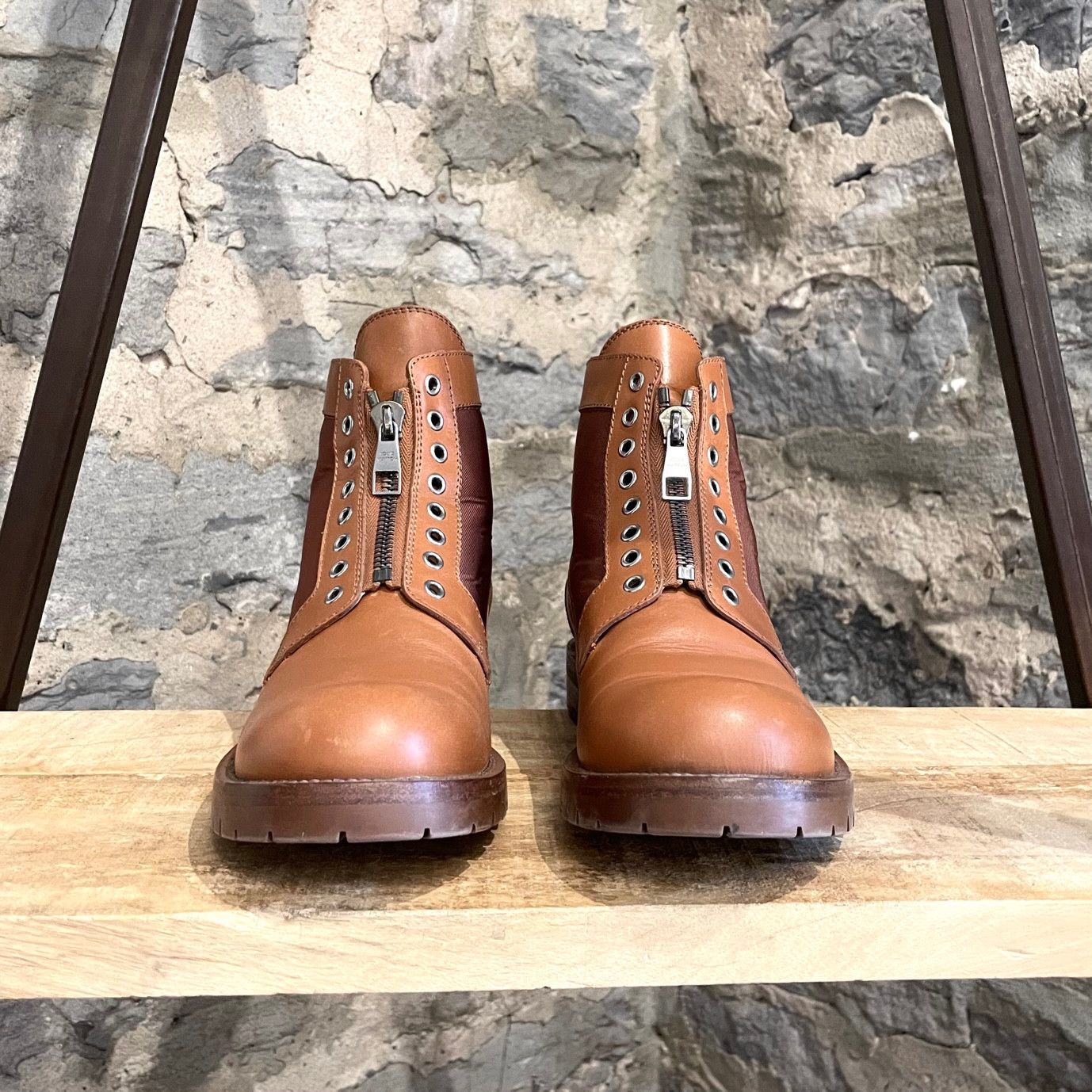 Louis Vuitton Louis Vuitton Bengale Brown Leather Ankle Boots Size US 8.5 / EU 41-42 - 4 Thumbnail