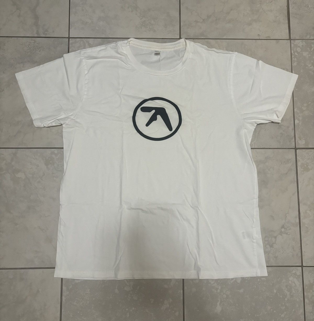 Band Tees Aphex Twin Logo Warp Records White t shirt Size US XL / EU 56 / 4 - 1 Thumbnail
