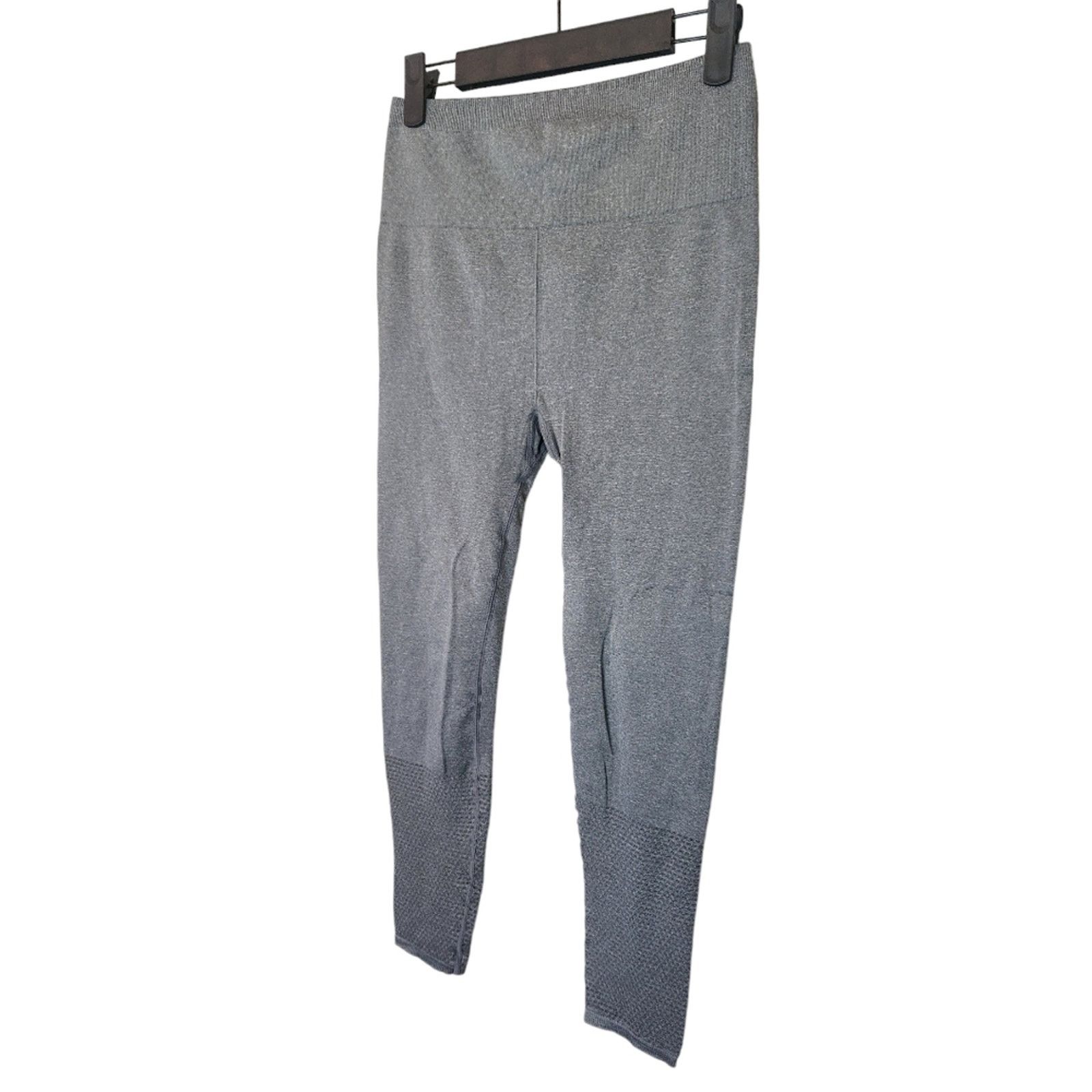 Fabletics Fabletics Seamless Gray Legging full length small Size 28" / US 6 / IT 42 - 8 Thumbnail