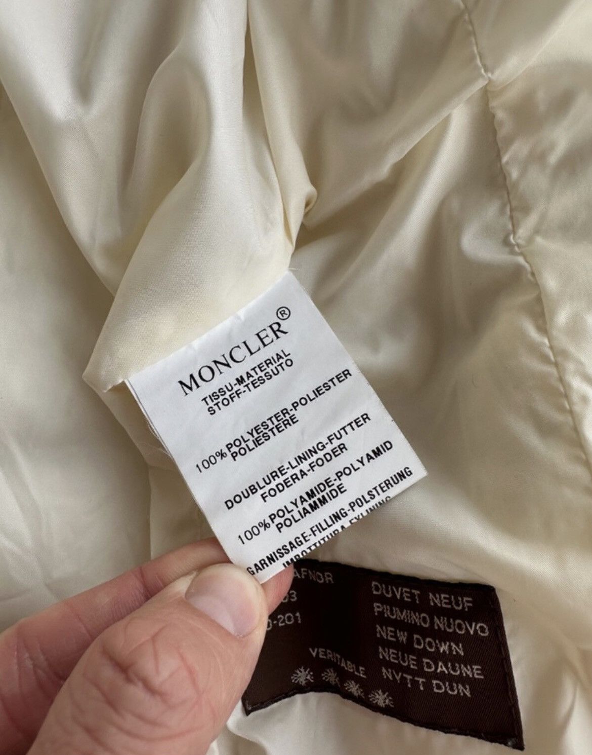 Moncler Vintage Moncler Beige Fur Woman Down Long Puffer Jacket Sz L Size L / US 10 / IT 46 - 6 Thumbnail