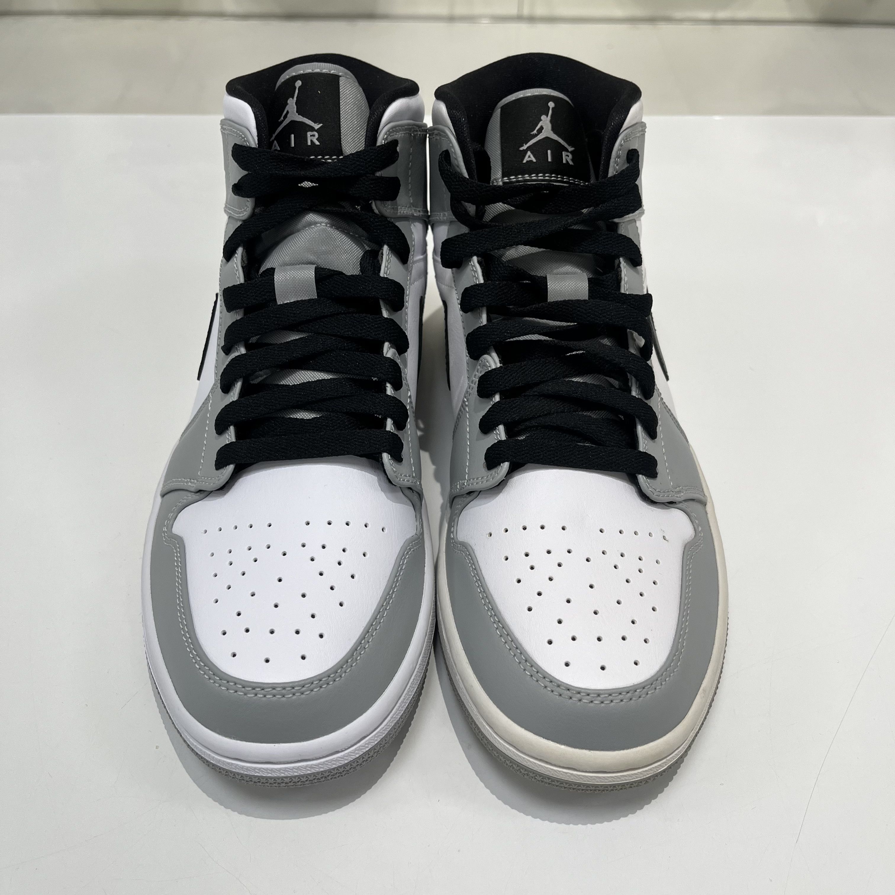 Nike Air Jordan 1 Mid Light Smoke Grey Size US 8.5 / EU 41-42 - 5 Thumbnail