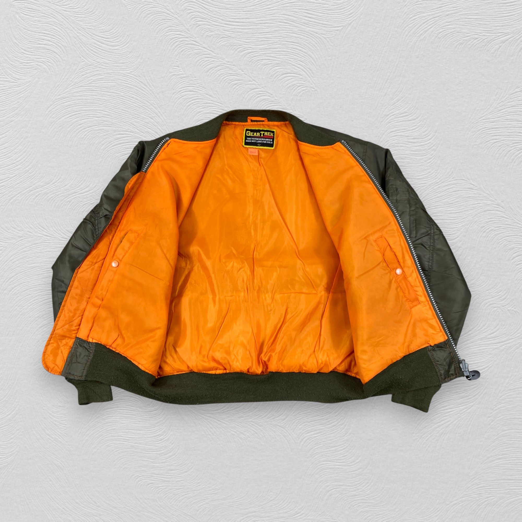 Japanese Brand Vintage Gear Trek Bomber Jacket- J523 Size US L / EU 52-54 / 3 - 3 Thumbnail