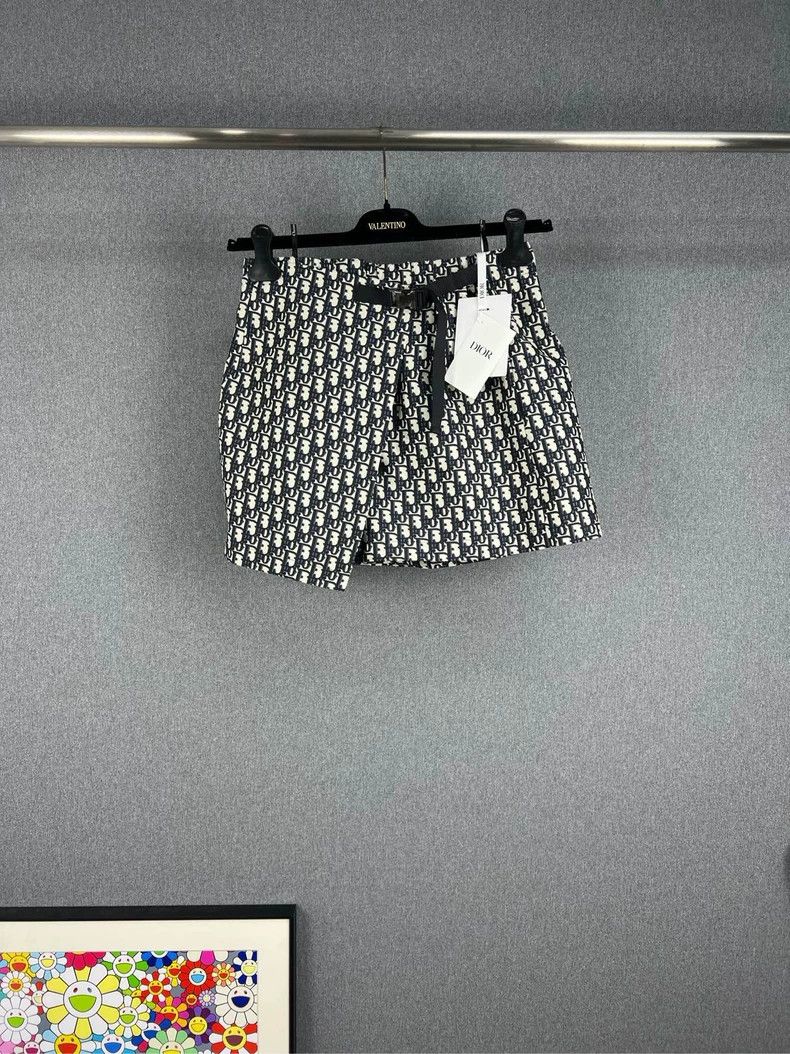 Dior DIOR Logo Print Shorts Skirt Size 38 - dmc Size US 38 / EU 54 - 1 Thumbnail