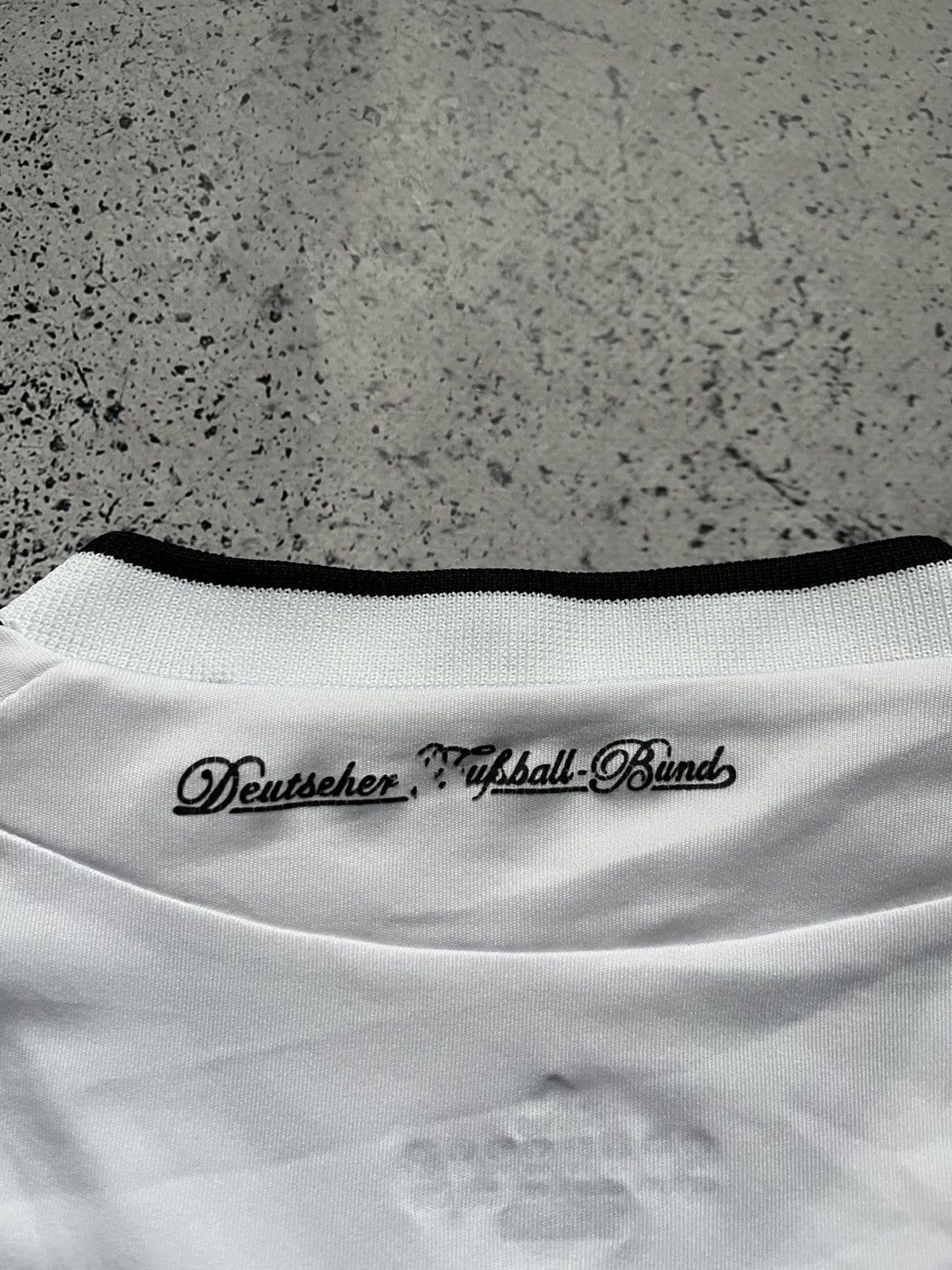 Vintage MULLER Adidas Germany 2011 Soccer Jersey Football Tee Y2K Size US L / EU 52-54 / 3 - 10 Thumbnail