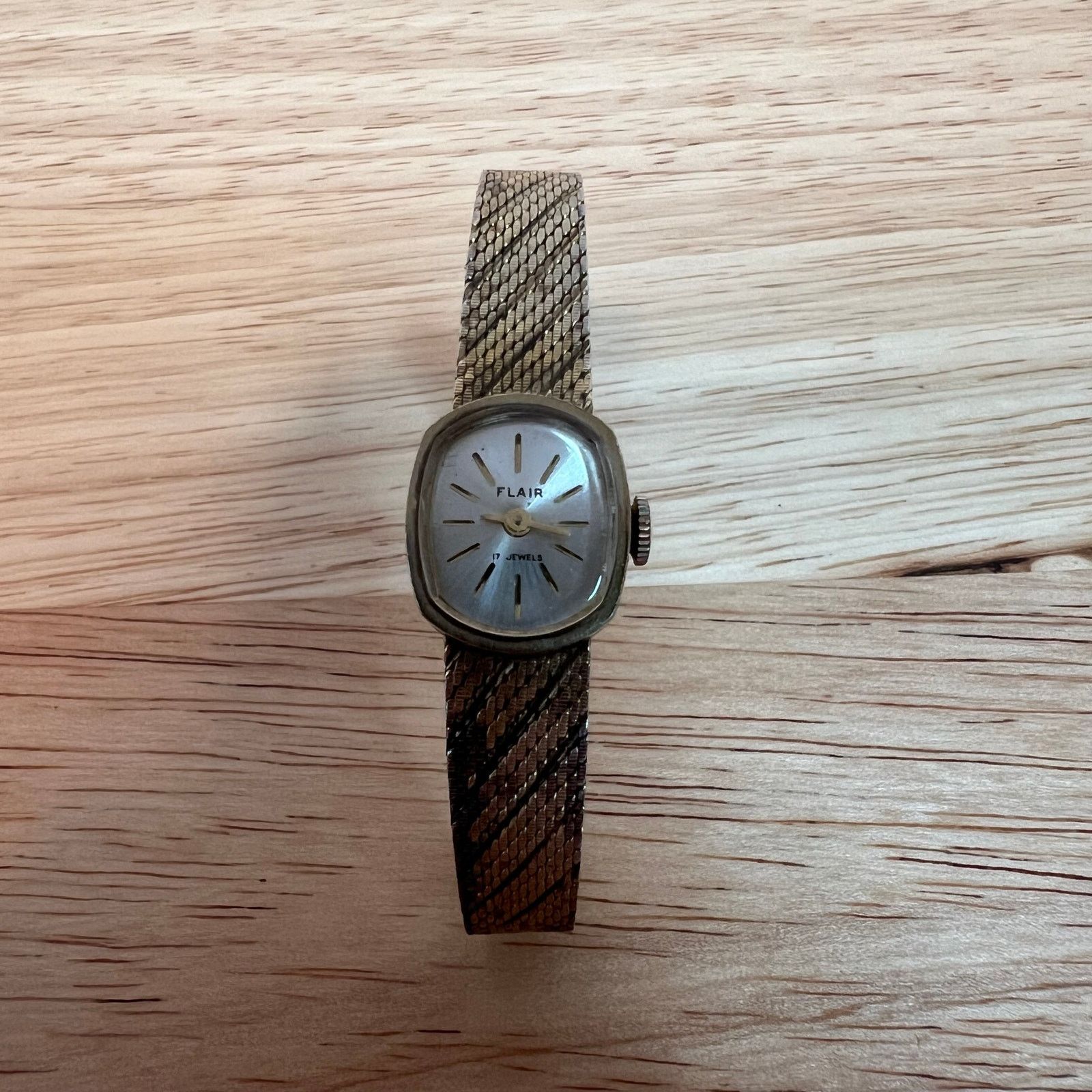 Vintage Flair 10K RGP GF Gold Vintage Ladies Gold Watch 17 Jewels Size ONE SIZE - 9 Thumbnail