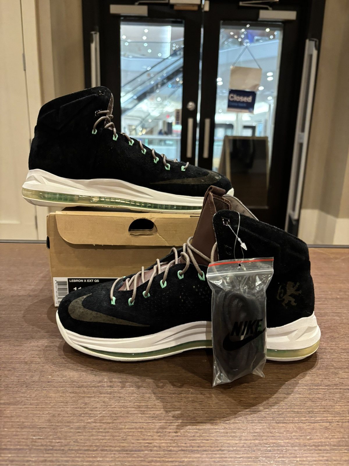 Nike Lebron X EXT ‘Black Suede’ Size US 11 / EU 44 - 2 Thumbnail