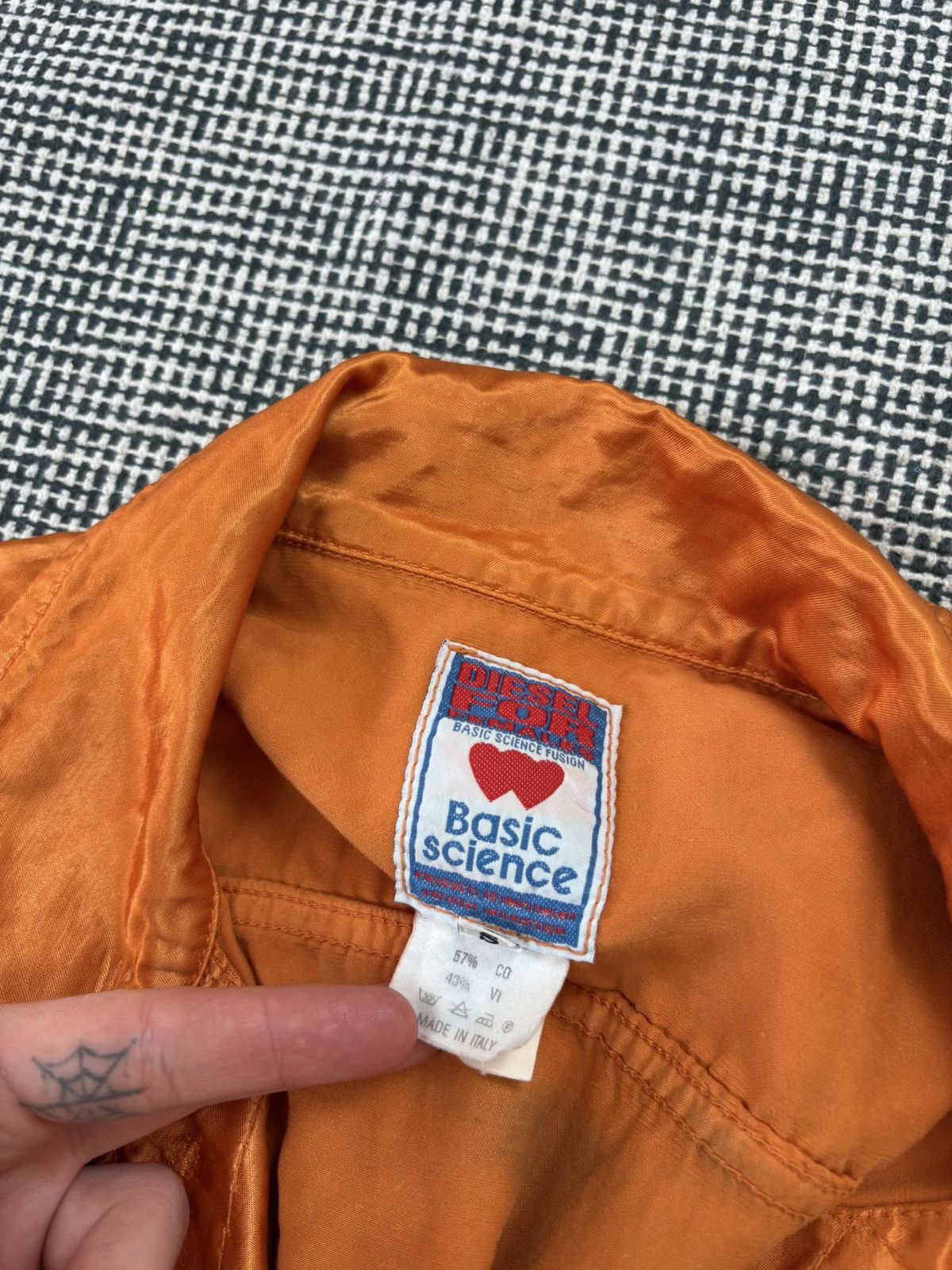 Diesel Diesel vintage orange satin shiny short sleeve jacket Size S / US 4 / IT 40 - 3 Thumbnail