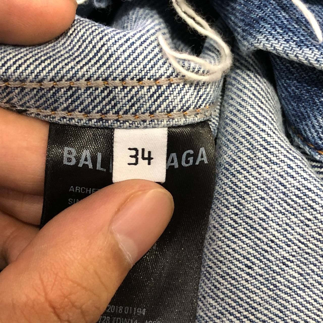 Balenciaga Balenciaga Destroys denim jacket Size US XL / EU 56 / 4 - 10 Thumbnail