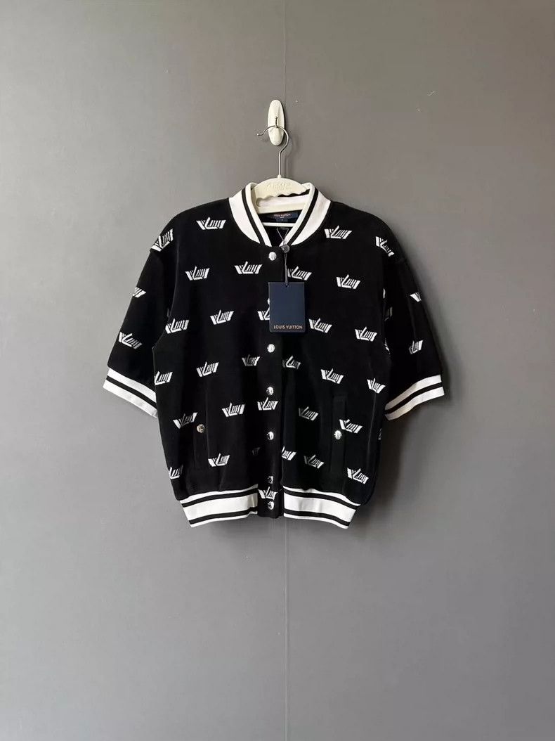 Louis Vuitton LOUIS VUITTON Baseball Short Sleeve Cardigan shirt 2504-Nex Size US S / EU 44-46 / 1 - 1 Thumbnail