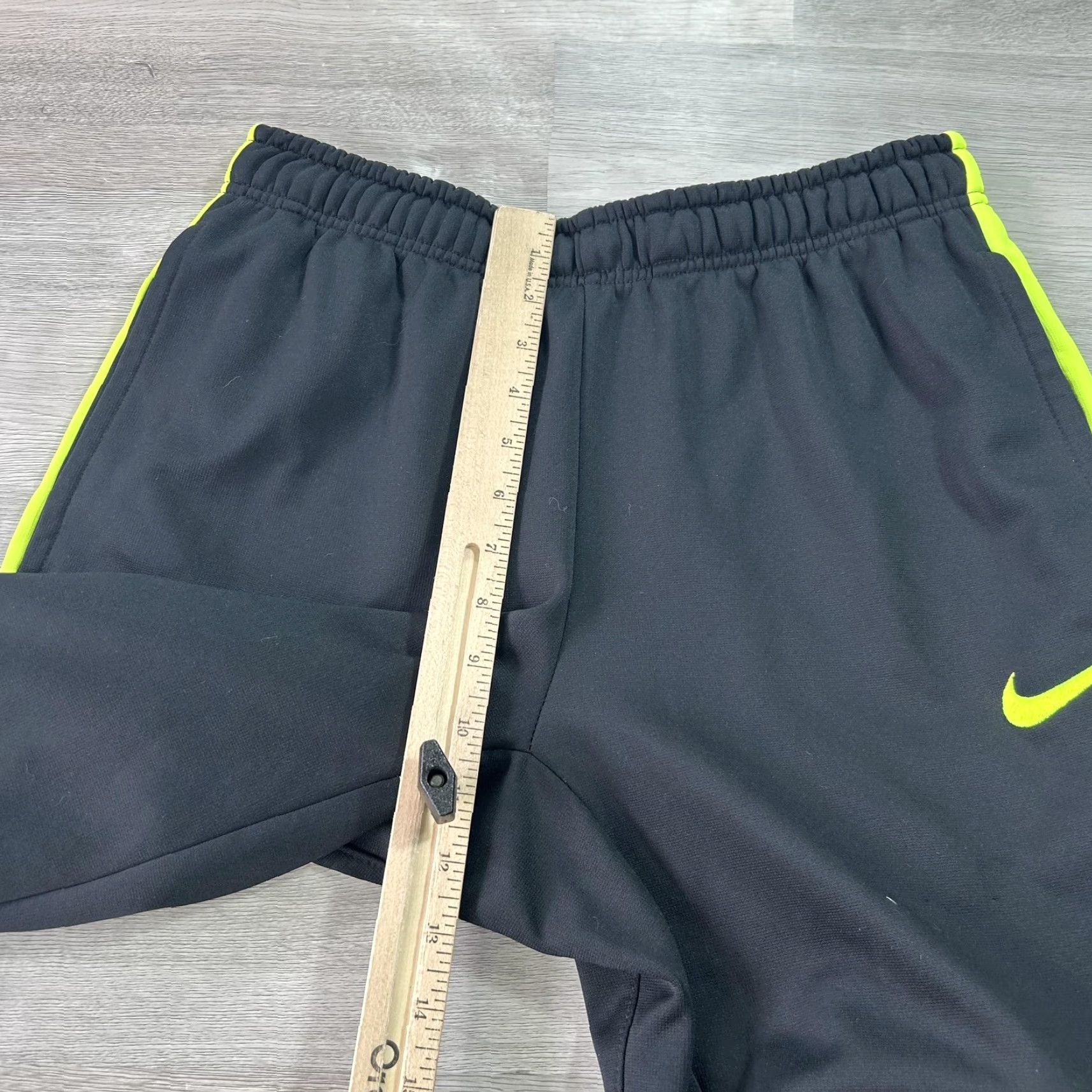 Nike Nike Therma-FIT Track Pants Mens M Black Fleece Stripe Athletic 646676-011 Size US 31 - 7 Thumbnail