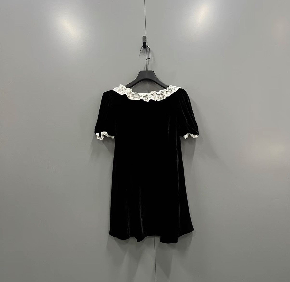Miu Miu Miu Miu velvet mini A-line dress J41 Size S / US 4 / IT 40 - 2 Thumbnail