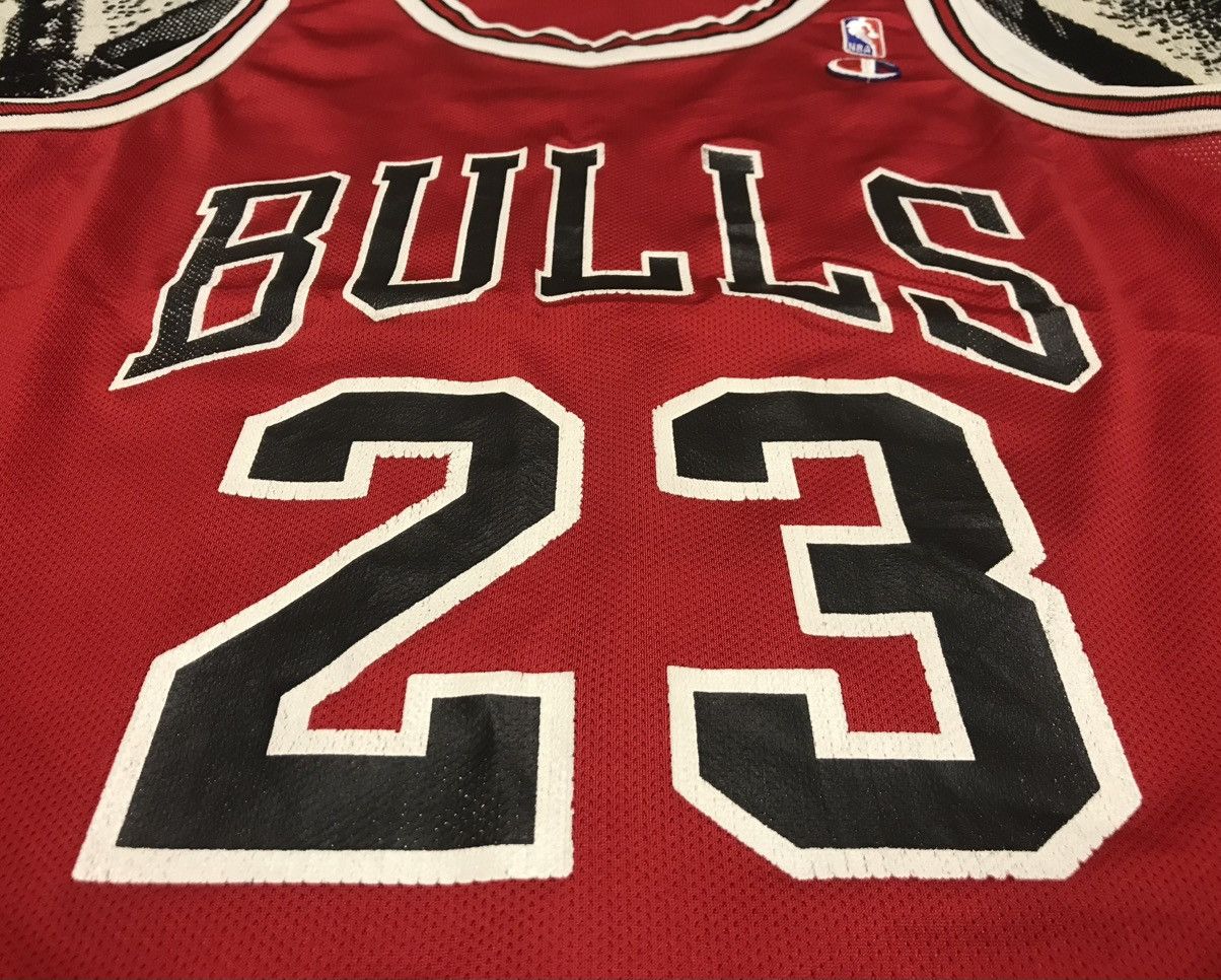 Other Vintage 90s Chicago Bulls Micheal Jordan NBA Jersey Champion Size US M / EU 48-50 / 2 - 3 Thumbnail