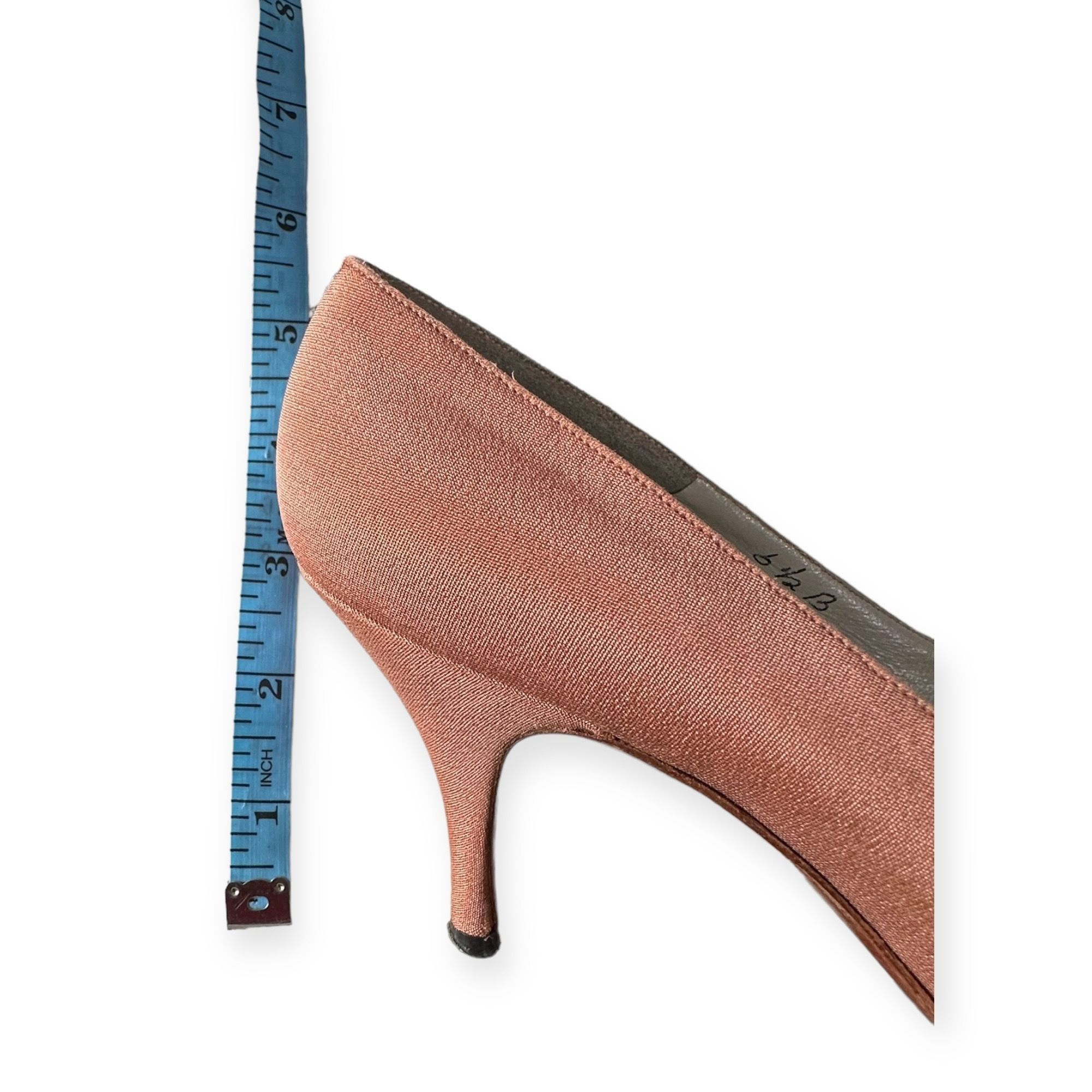 Roger Vivier Roger Vivier Pink Fabric Pumps for Saks 6.5B, 1960s Size US 6.5 / IT 36.5 - 14 Thumbnail