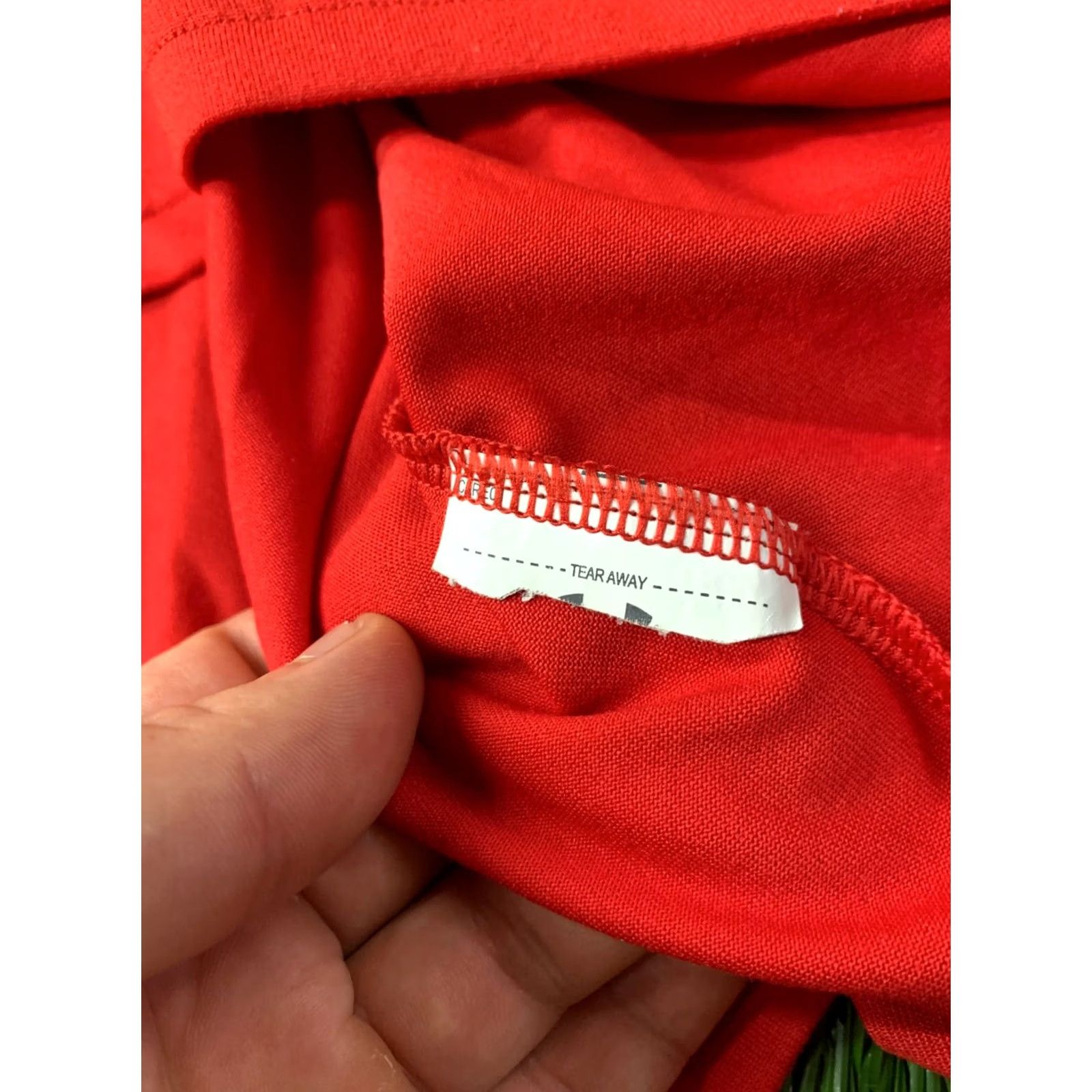 Under Armour UNDER ARMOUR HEATGEAR MEN T-Shirt JERSEY ORIGINAL SIZE S Red Short Sleeve Crew Neck 66 cm 52 cm Logo Print CrossFit Base Layers Fitness Summer Size US S / EU 44-46 / 1 - 5 Thumbnail