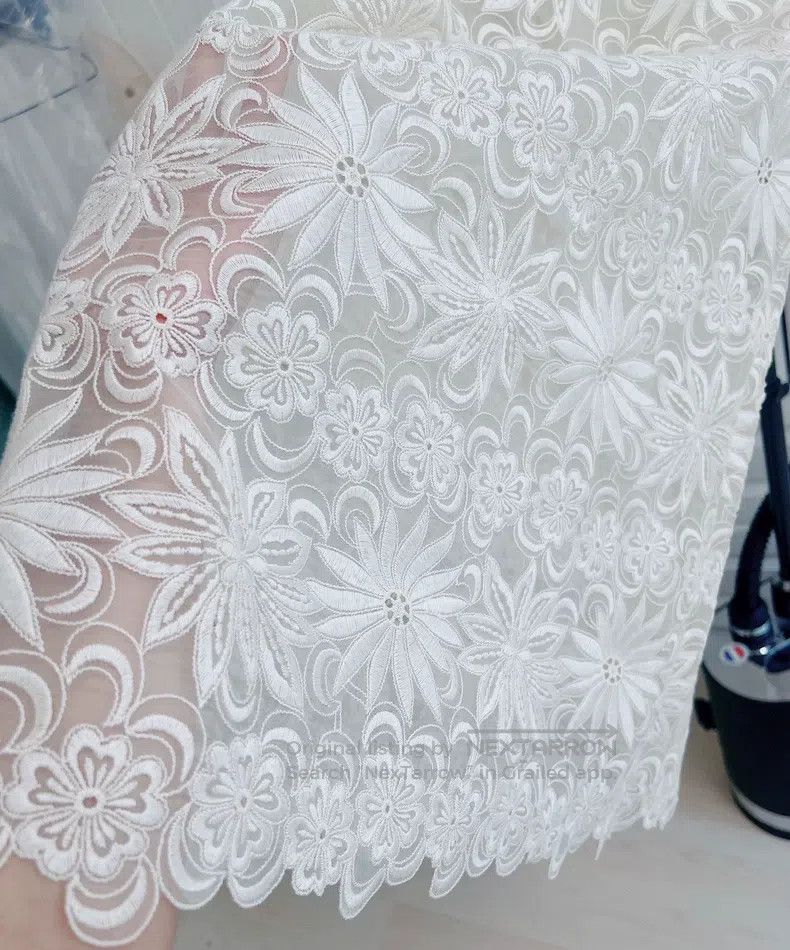 Valentino Valentino Embroidered dress Size S / US 4 / IT 40 - 4 Thumbnail