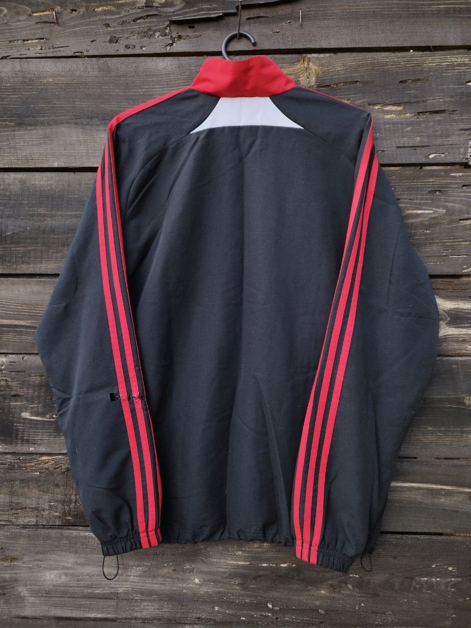 Adidas Vintage adidas Liverpool FC Track Jacket Windbreaker Size US S / EU 44-46 / 1 - 14 Thumbnail
