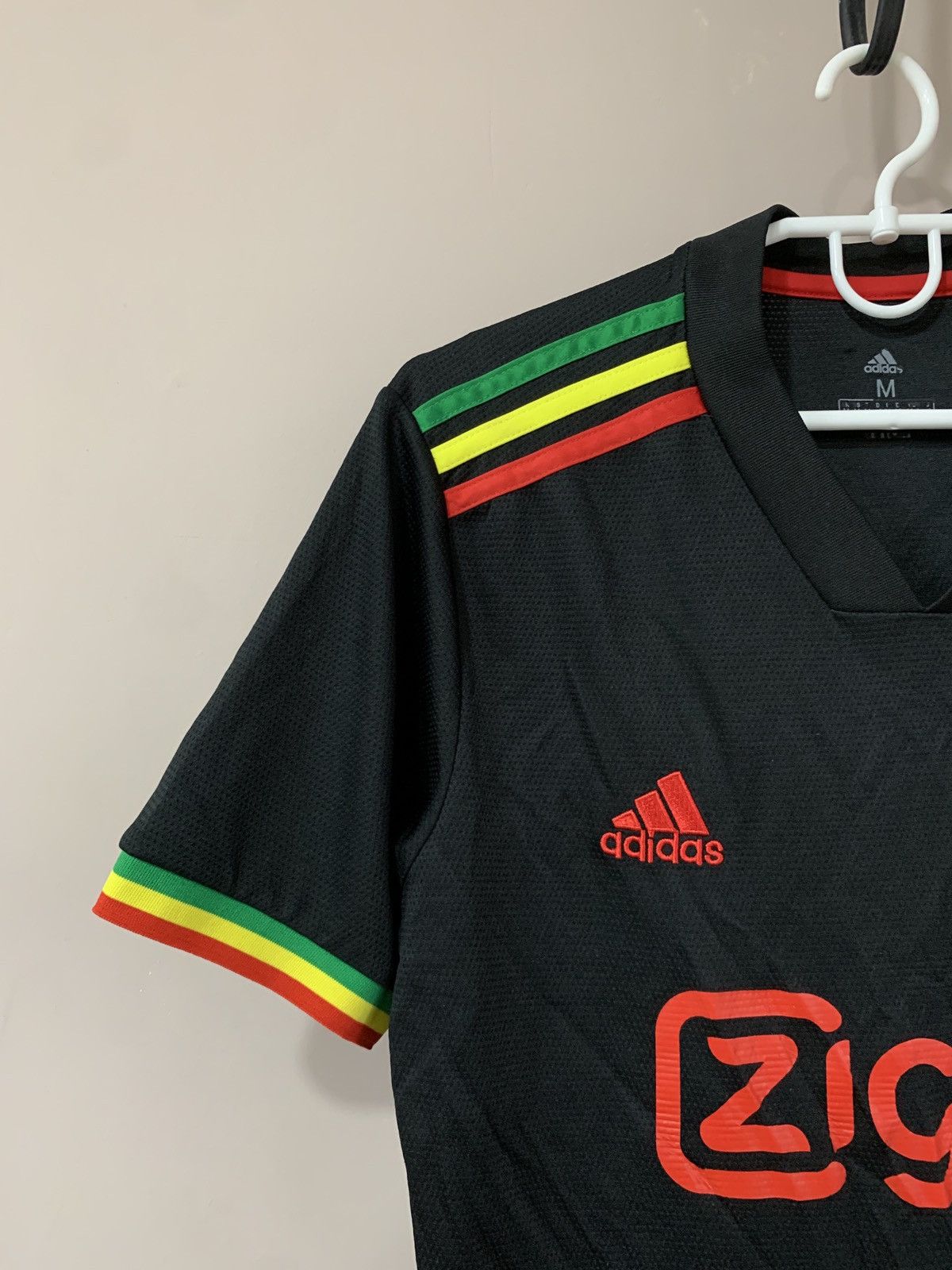 Adidas Ajax Amsterdam Football Shirt Bob Marley Soccer Jersey Sz M Size US M / EU 48-50 / 2 - 3 Thumbnail