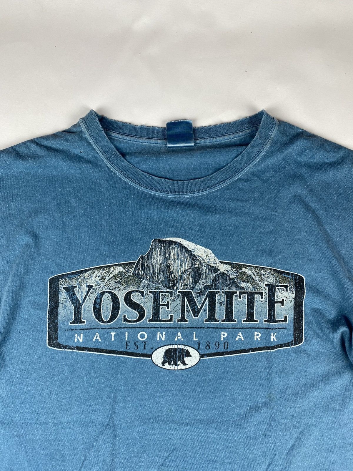 Vintage Vintage Yosemite National Park Tshirt Size US L / EU 52-54 / 3 - 1 Thumbnail