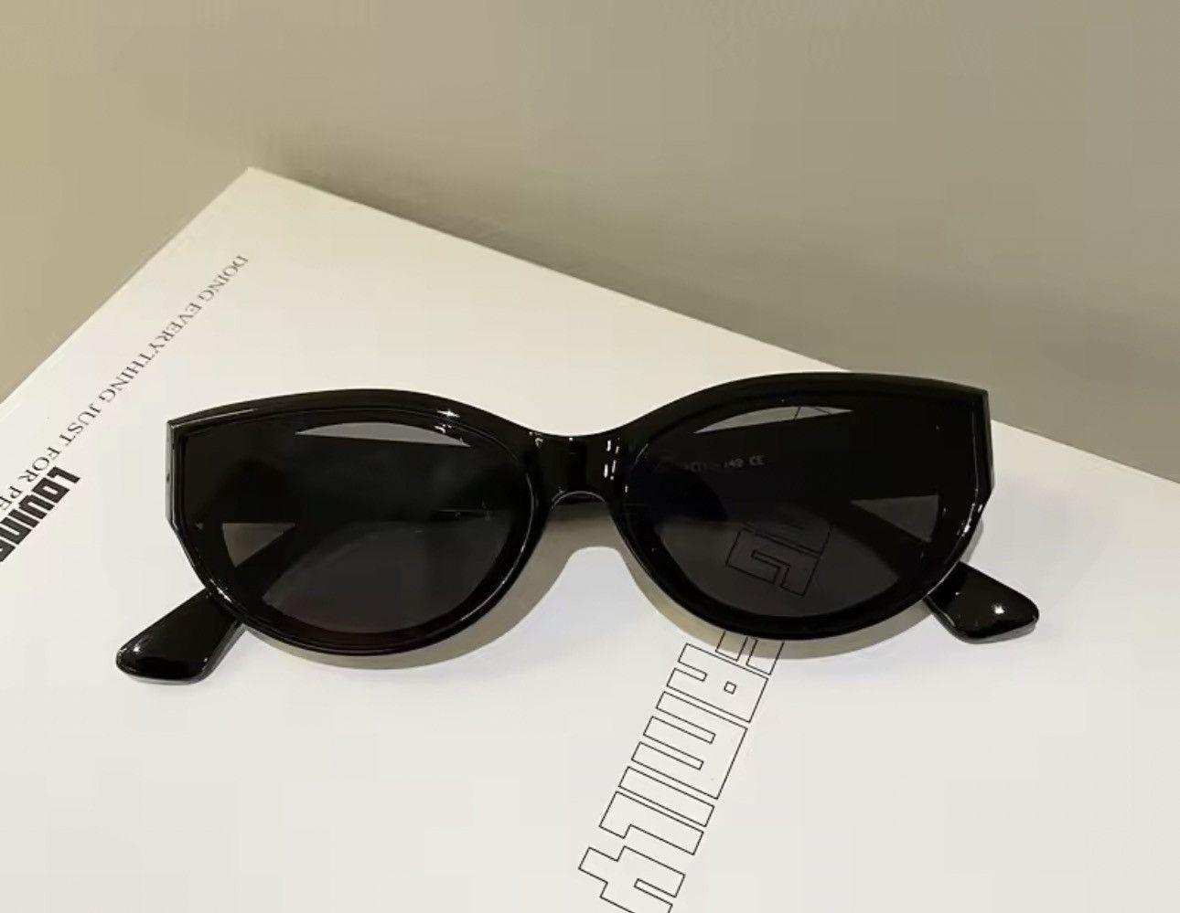 Other SUNGLASSES BRAND NEW CLASSIC RETRO VINTAGE STYLE Size ONE SIZE - 1 Thumbnail