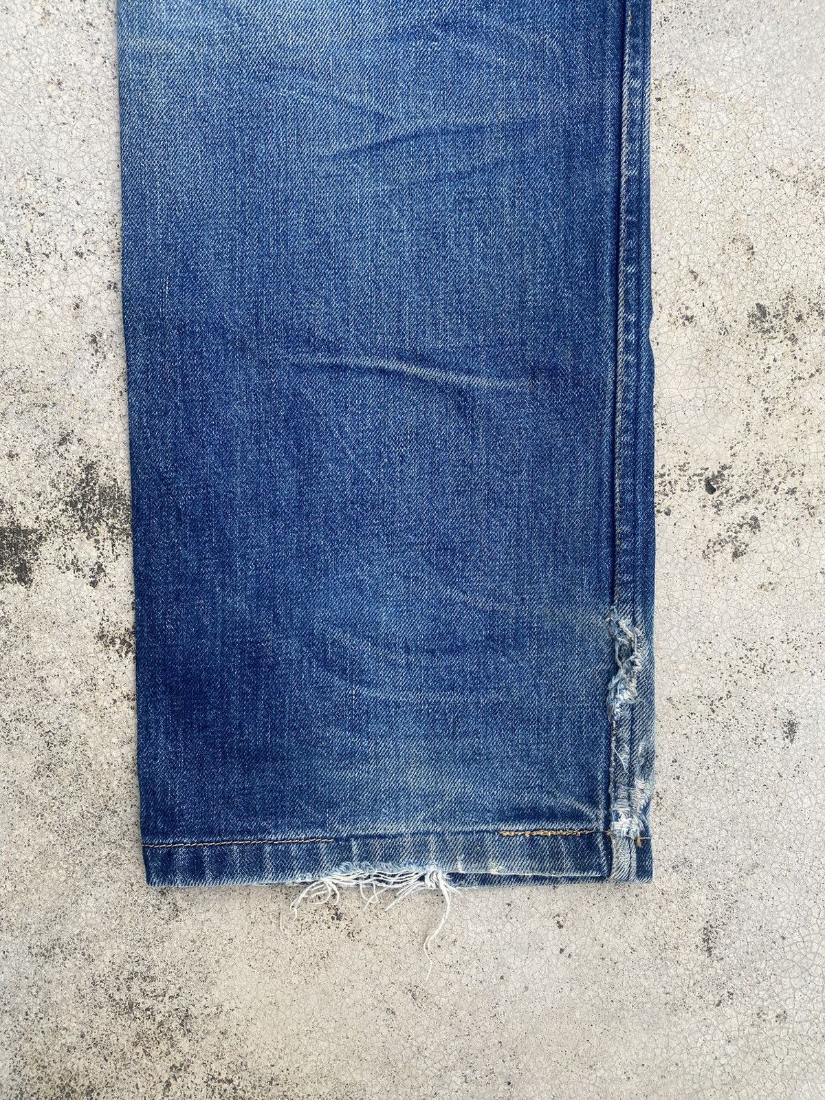 A.P.C. × Designer × Le Grande Bleu (L.G.B.) A.P.C Distressed Faded Selvedge Denim Jeans Size US 29 - 21 Thumbnail