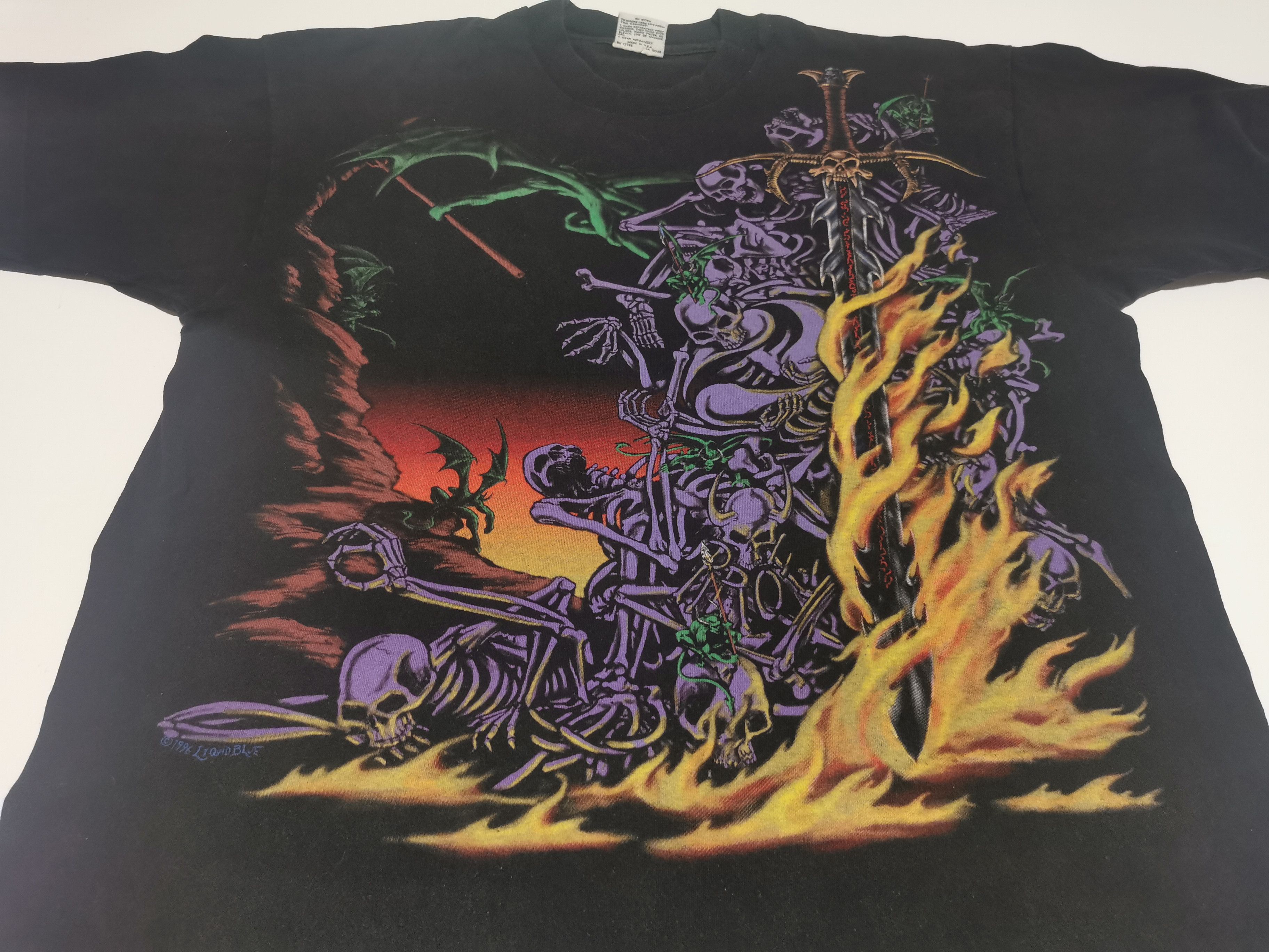 Liquid Blue Vintage 1996 LIQUID BLUE Skeletons Demons Battle Sword Hell Size US XL / EU 56 / 4 - 1 Thumbnail
