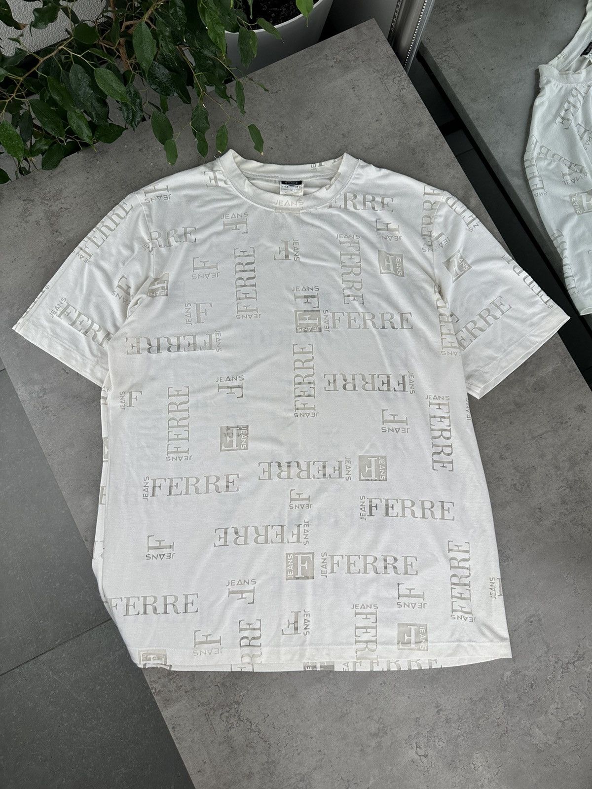 Ferre Ferre Vintage Monogram T-Shirt Size US XXL / EU 58 / 5 - 1 Thumbnail