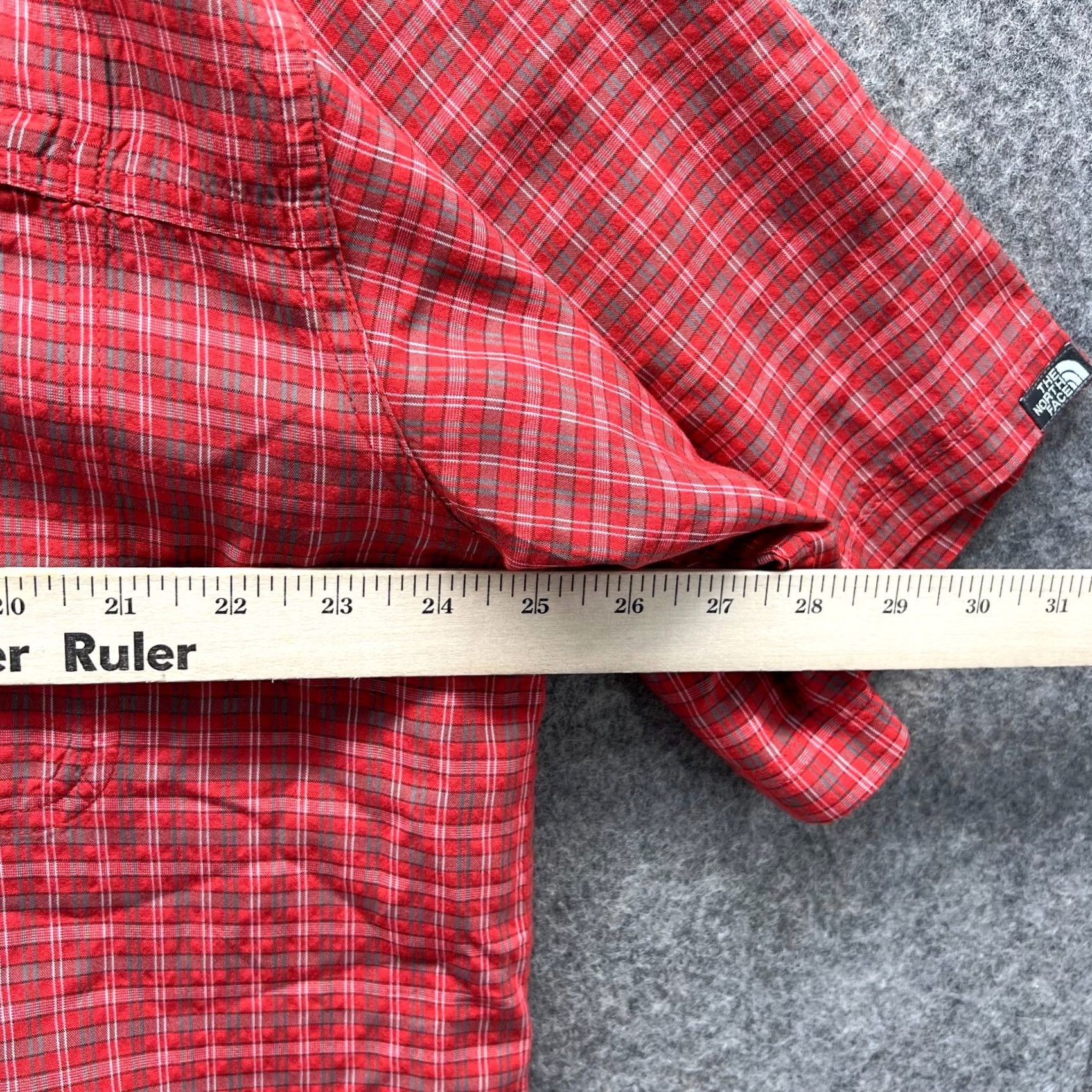 The North Face VINTAGE The North Face Shirt Mens XL Red Button Down Outdoors Hiking Short Sleeve Camp Shirt Size US XL / EU 56 / 4 - 3 Thumbnail