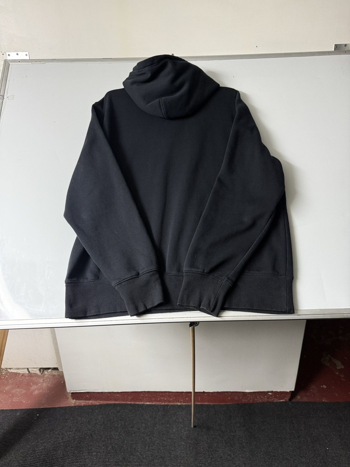 Nike Nike Men's Black Hoodie with Red Logo Size US XL / EU 56 / 4 - 9 Thumbnail