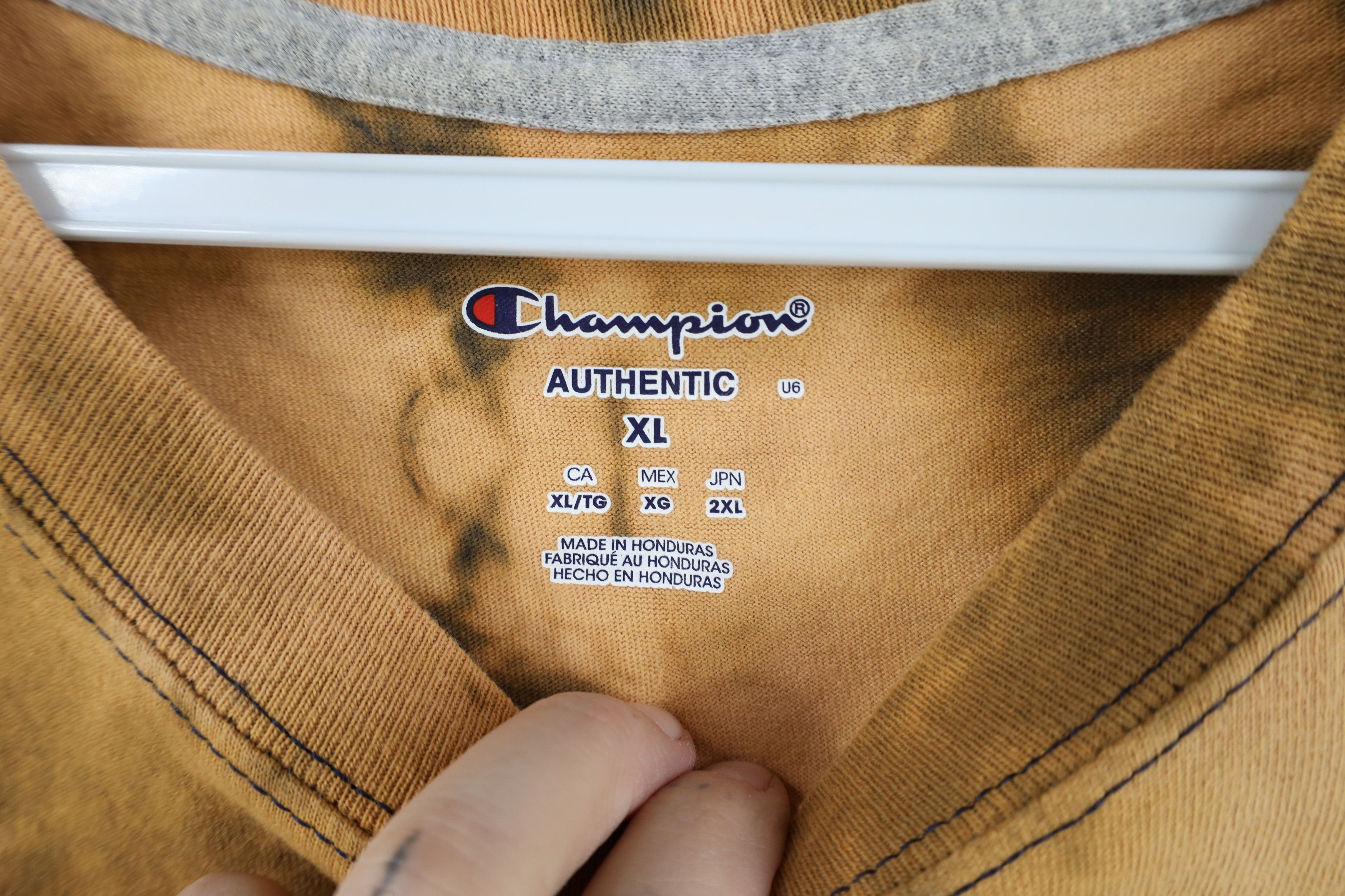 Champion Vintage Y2K Champion Wash Classic Logo Short Sleeve T-Shirt Size US XL / EU 56 / 4 - 5 Thumbnail