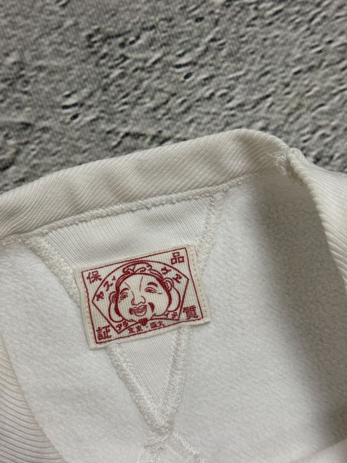 Evisu Evisu sweatshirt big logo face vintage white Y2K Size US L / EU 52-54 / 3 - 5 Thumbnail